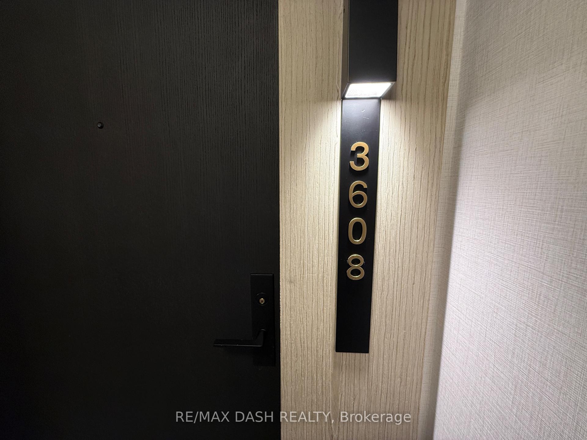 Photo 5 of Unit 3608, 20 Soudan Avenue, Toronto, Mount Pleasant West — HOMEH