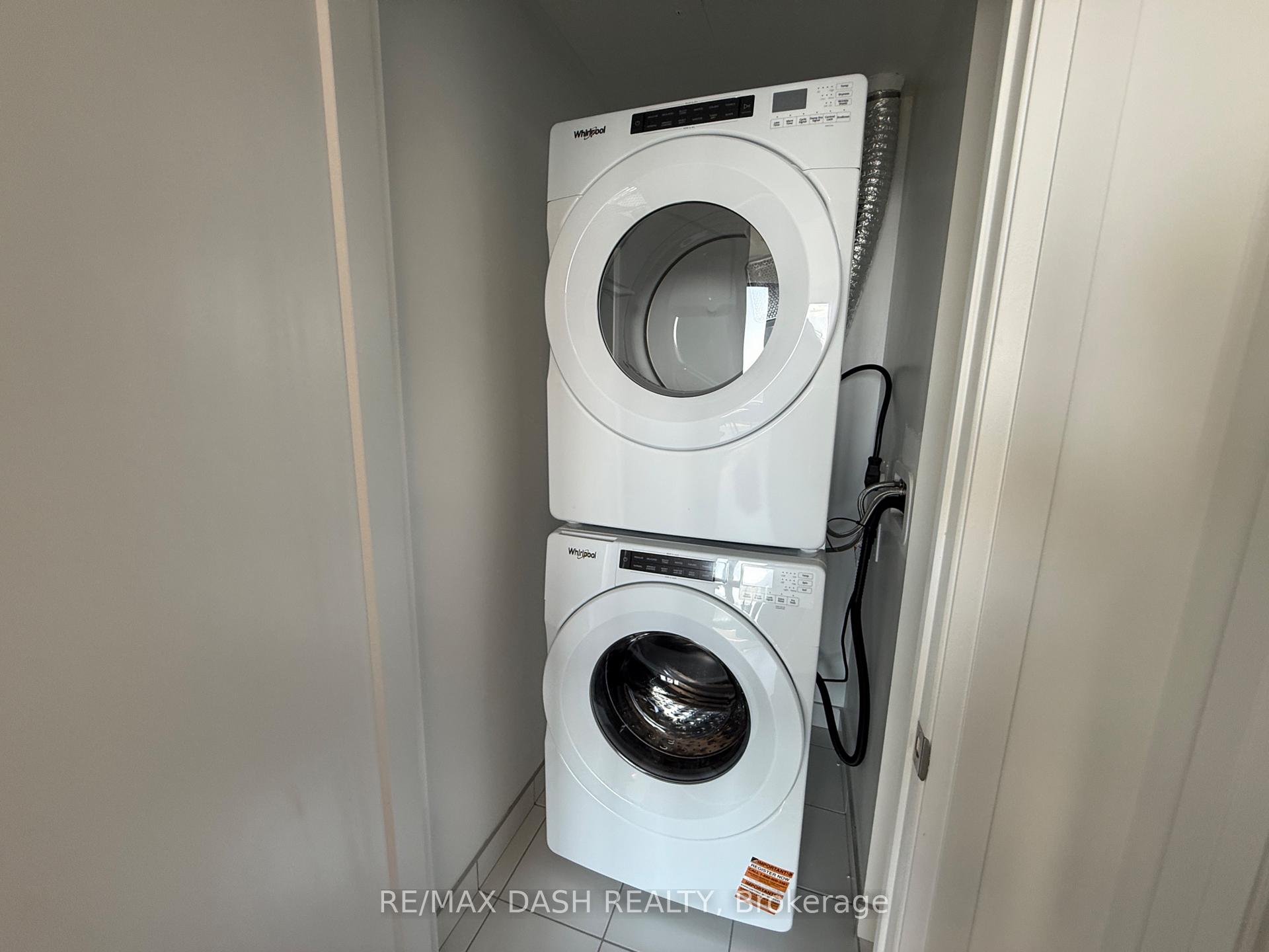 Photo 17 of Unit 3608, 20 Soudan Avenue, Toronto, Mount Pleasant West — HOMEH