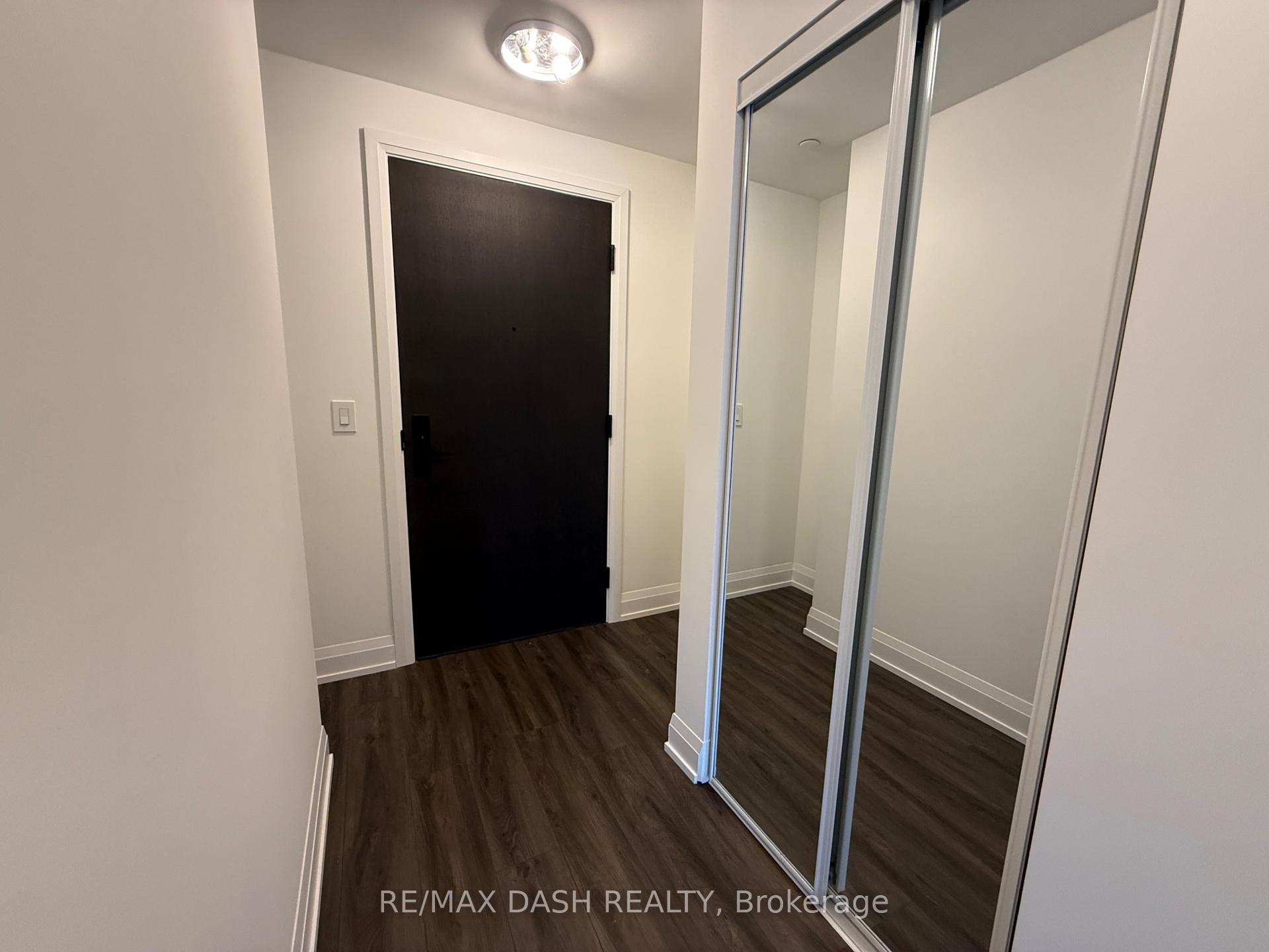 Photo 8 of Unit 1004, 20 Soudan Avenue, Toronto, Mount Pleasant West — HOMEH