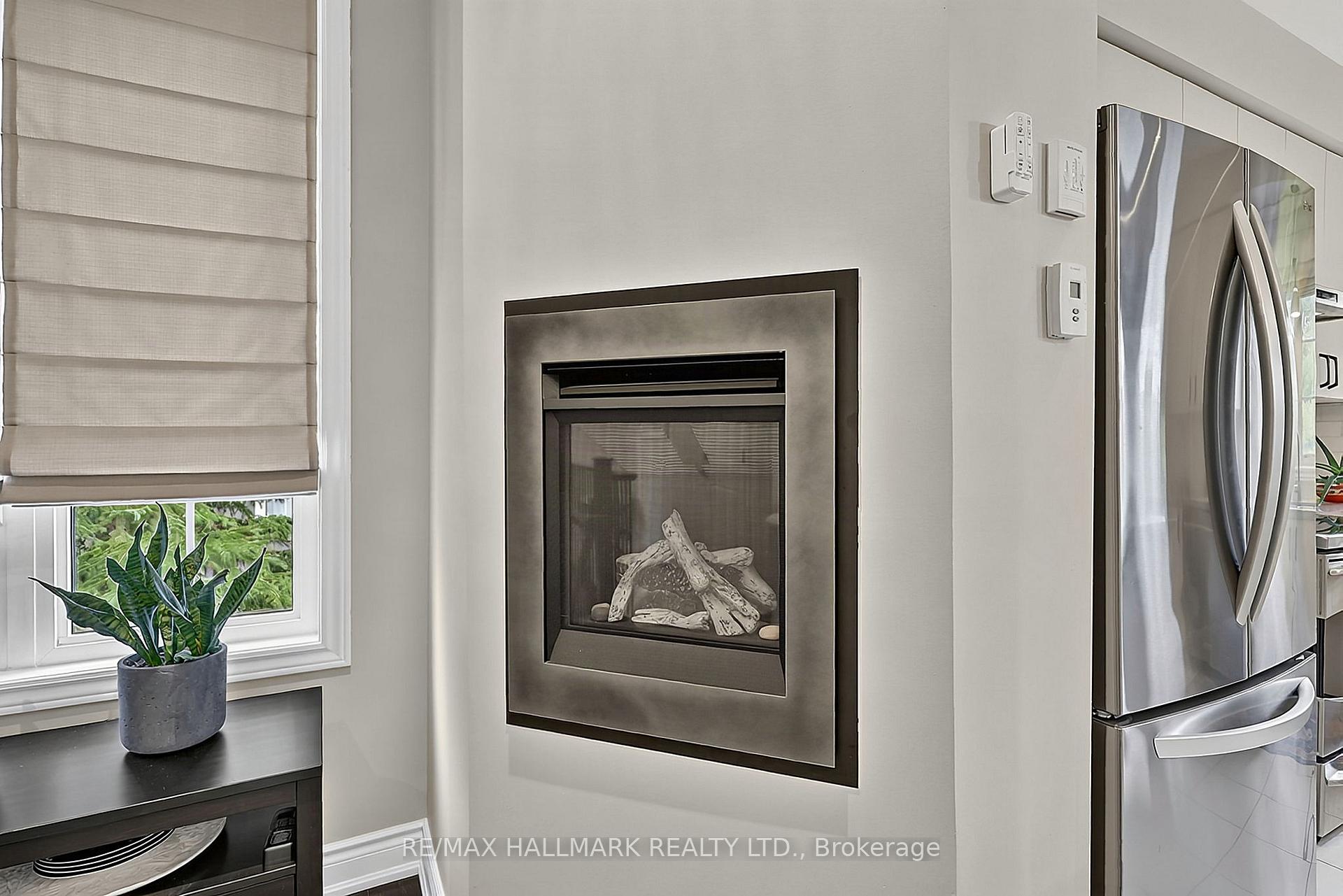Photo 10 of 710 Wendy Culbert Crescent, Newmarket, Stonehaven-Wyndham — HOMEH