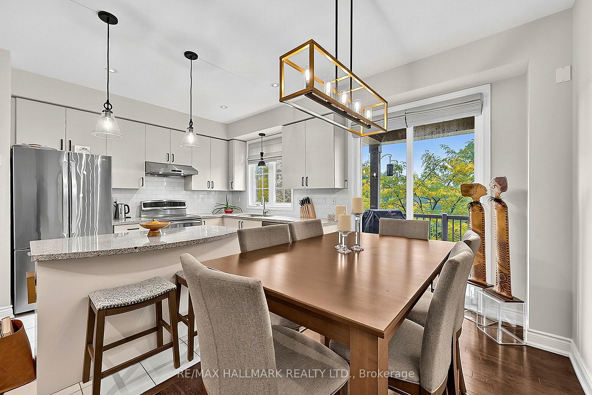 Photo 13 of 710 Wendy Culbert Crescent, Newmarket, Stonehaven-Wyndham — HOMEH