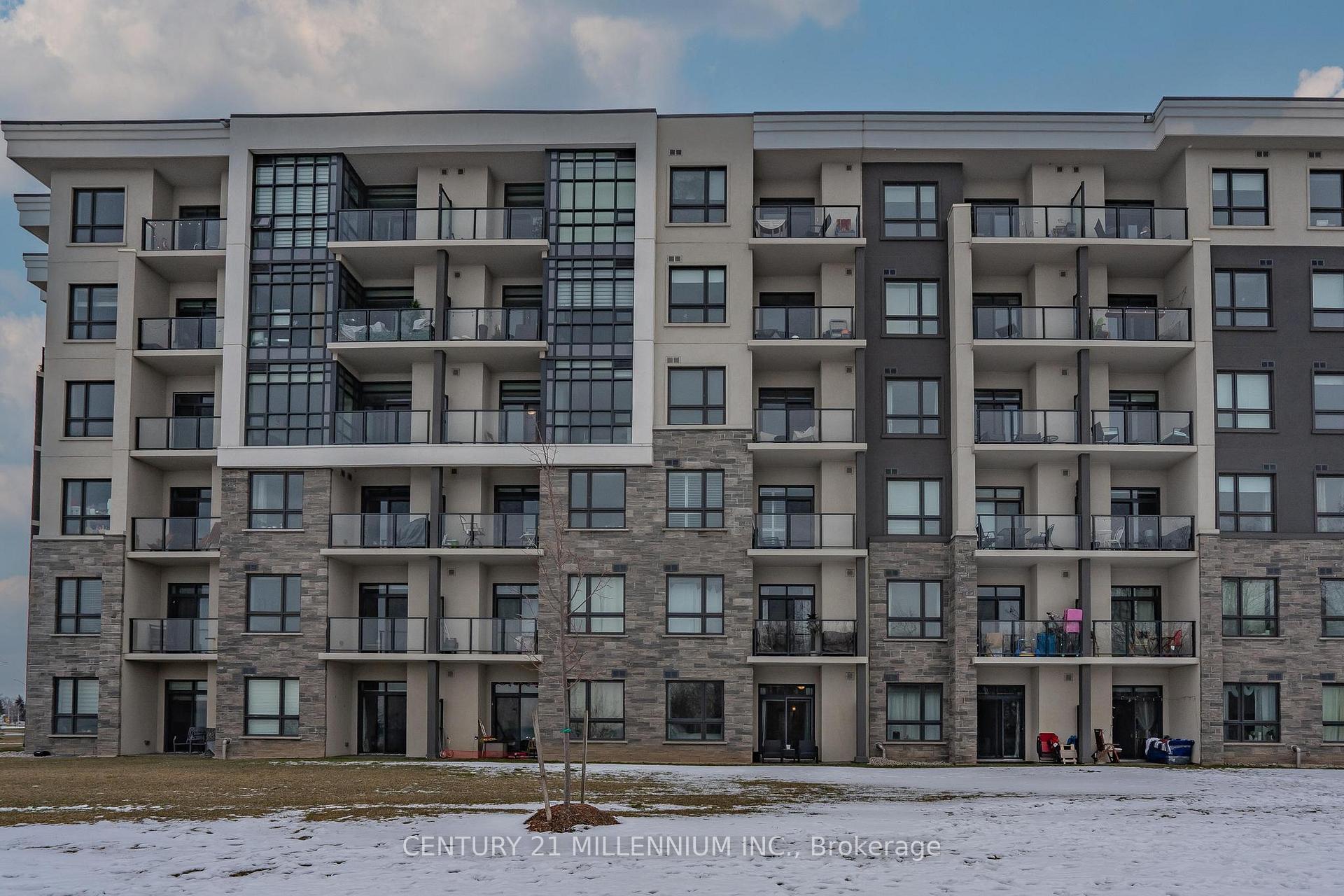 Photo 2 of Unit 125, 125 Shoreview Place W, Hamilton, Lakeshore — HOMEH