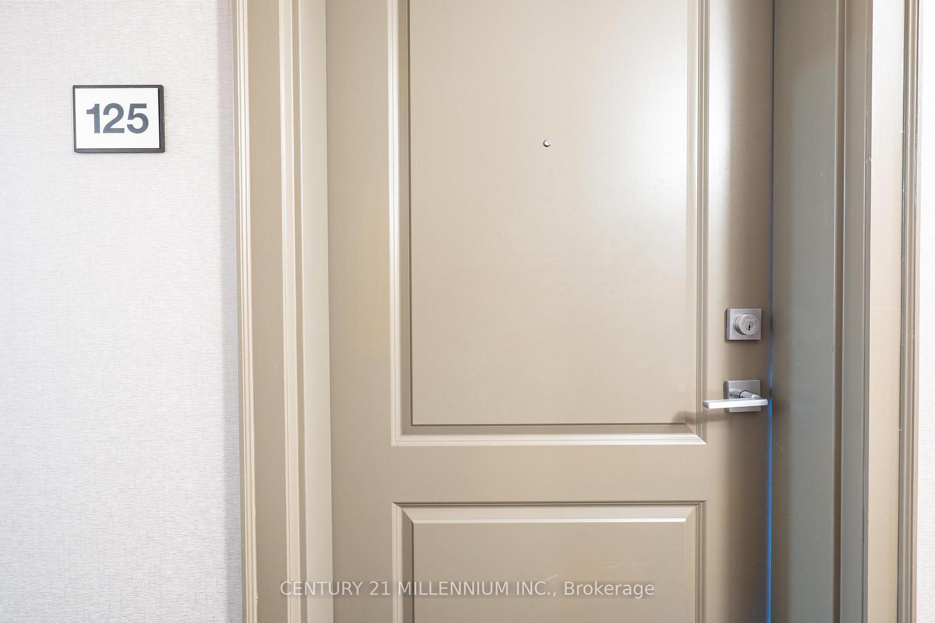 Photo 5 of Unit 125, 125 Shoreview Place W, Hamilton, Lakeshore — HOMEH