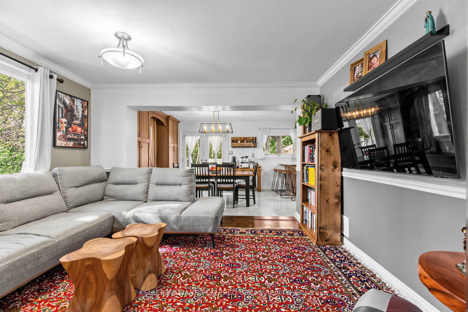 Photo 20 of 12 Railway Street, Vaughan, Maple — HOMEH