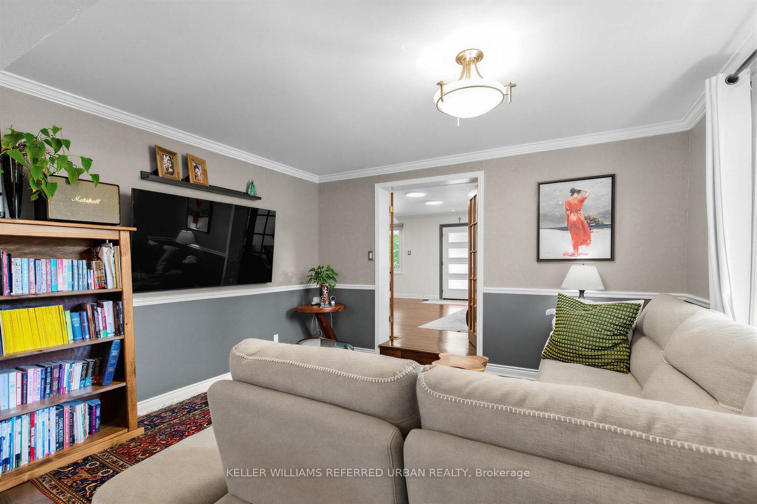 Photo 21 of 12 Railway Street, Vaughan, Maple — HOMEH