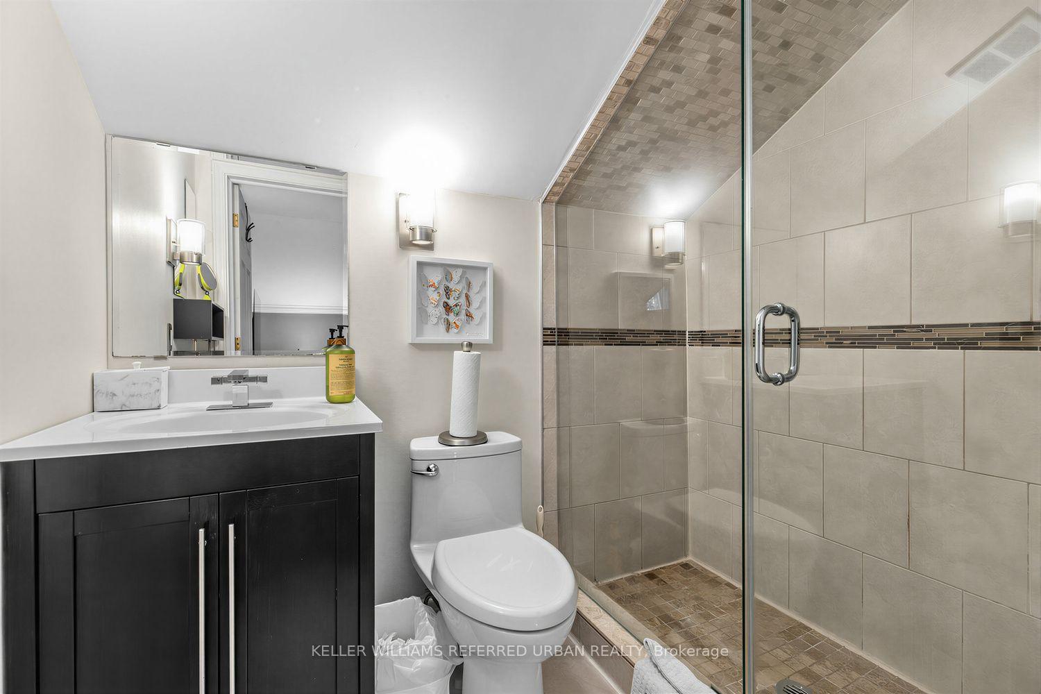 Photo 26 of 12 Railway Street, Vaughan, Maple — HOMEH