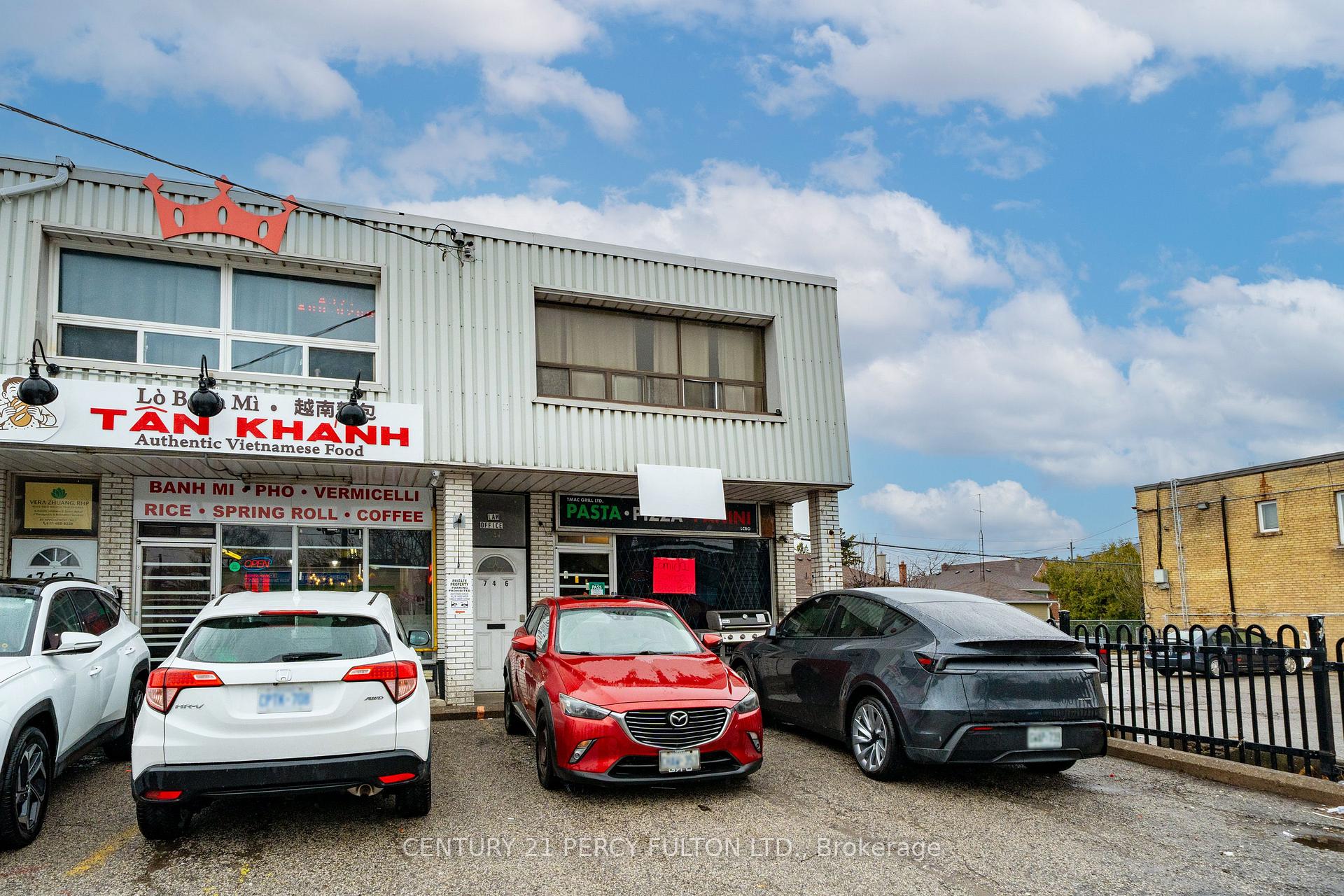 Photo 2 of 744-746 Wilson Avenue, North York, Downsview-Roding-CFB — HOMEH