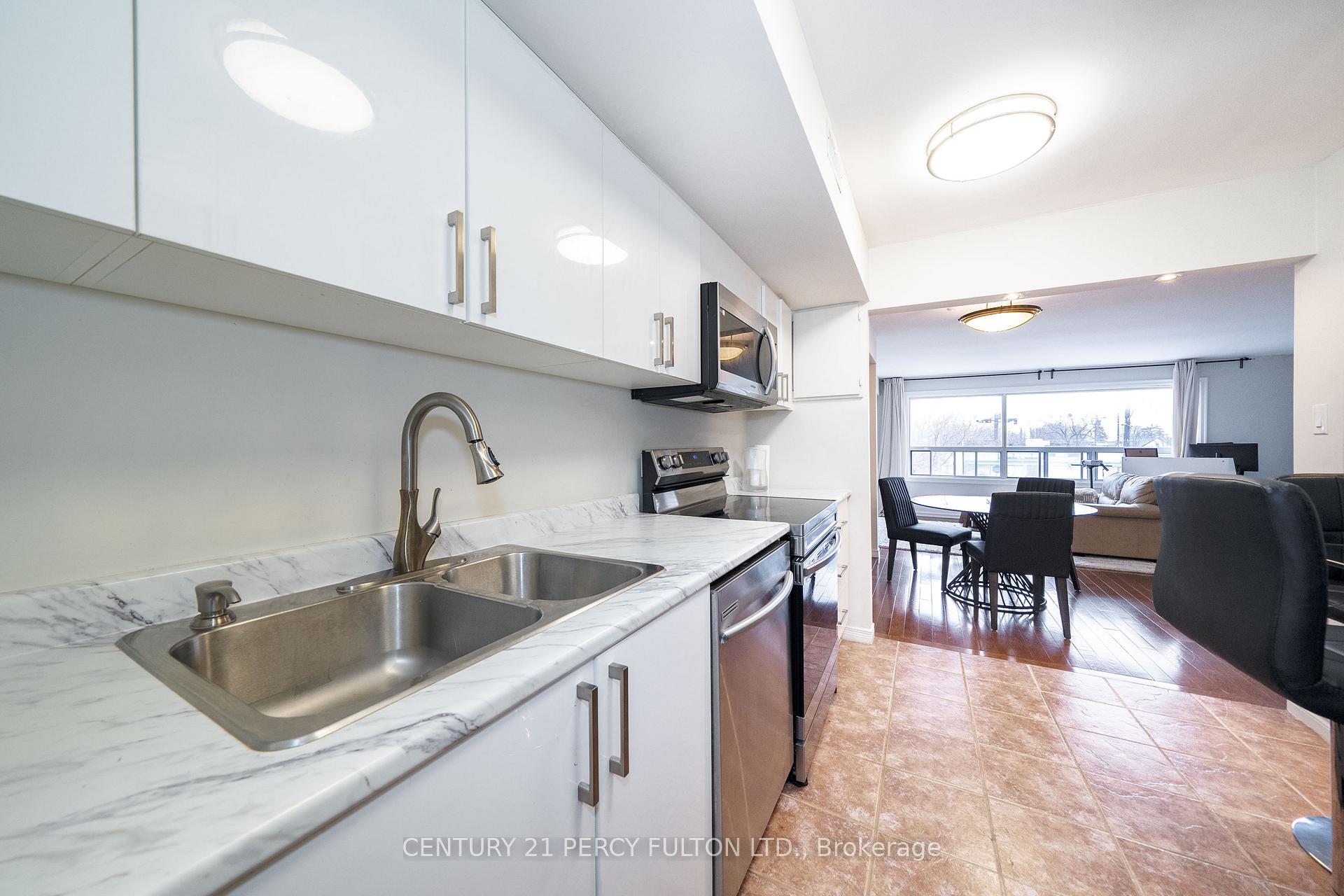 Photo 15 of 744-746 Wilson Avenue, North York, Downsview-Roding-CFB — HOMEH