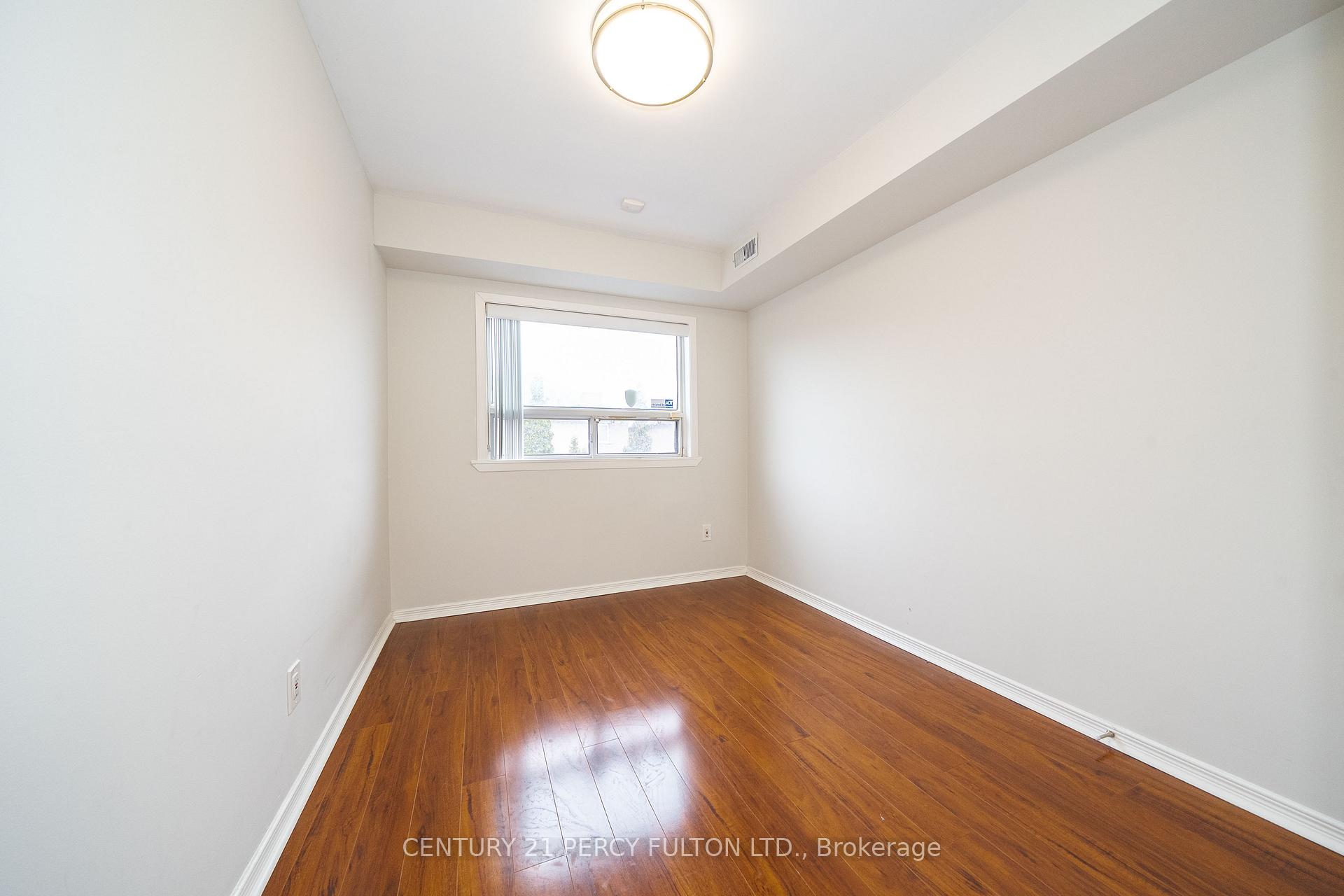 Photo 17 of 744-746 Wilson Avenue, North York, Downsview-Roding-CFB — HOMEH