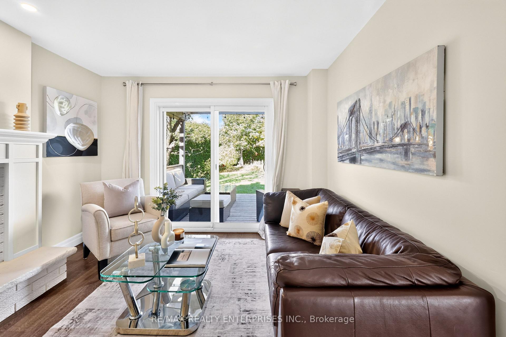 Photo 18 of 1019 Mesa Crescent, Mississauga, Lorne Park — HOMEH