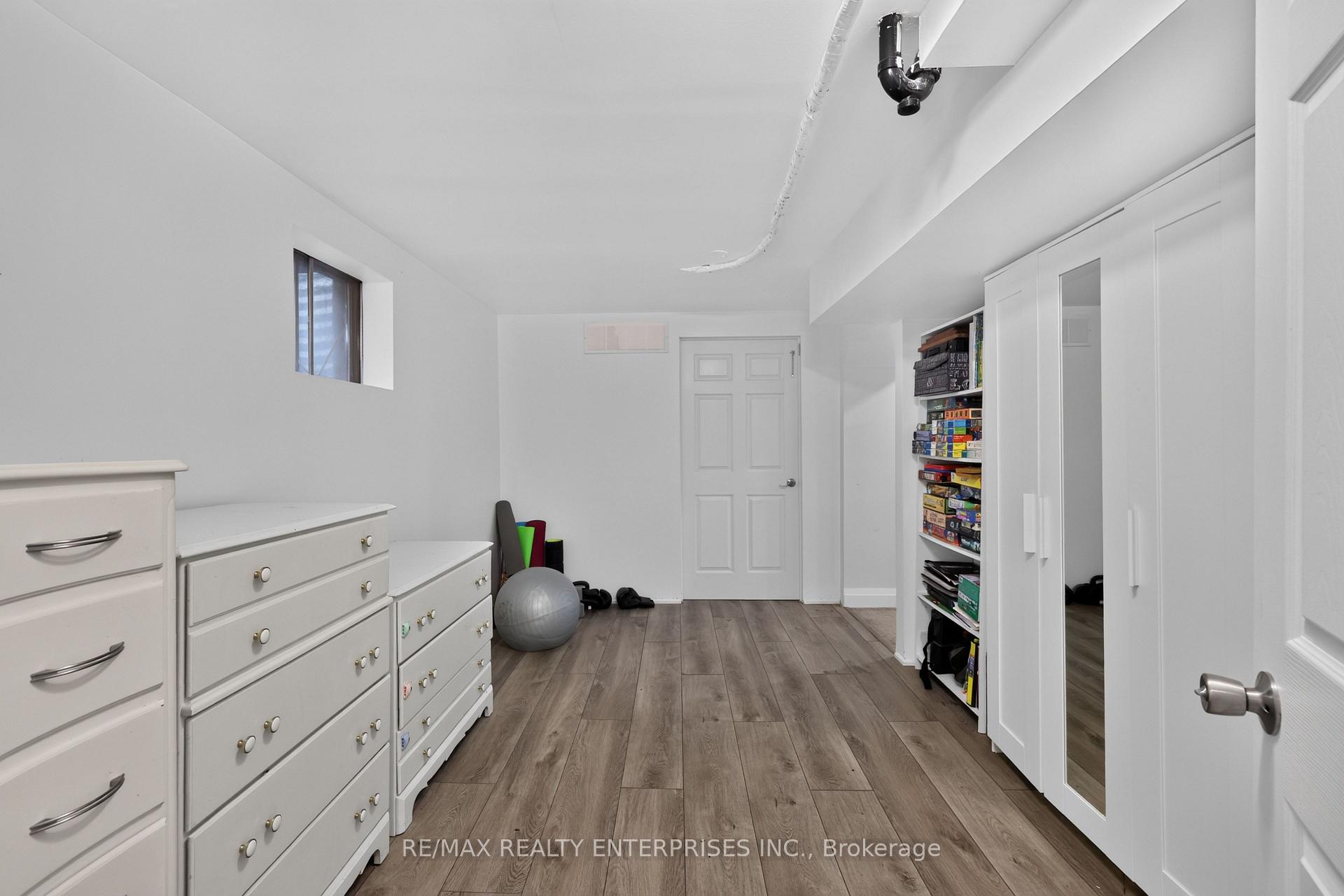 Photo 34 of 1019 Mesa Crescent, Mississauga, Lorne Park — HOMEH