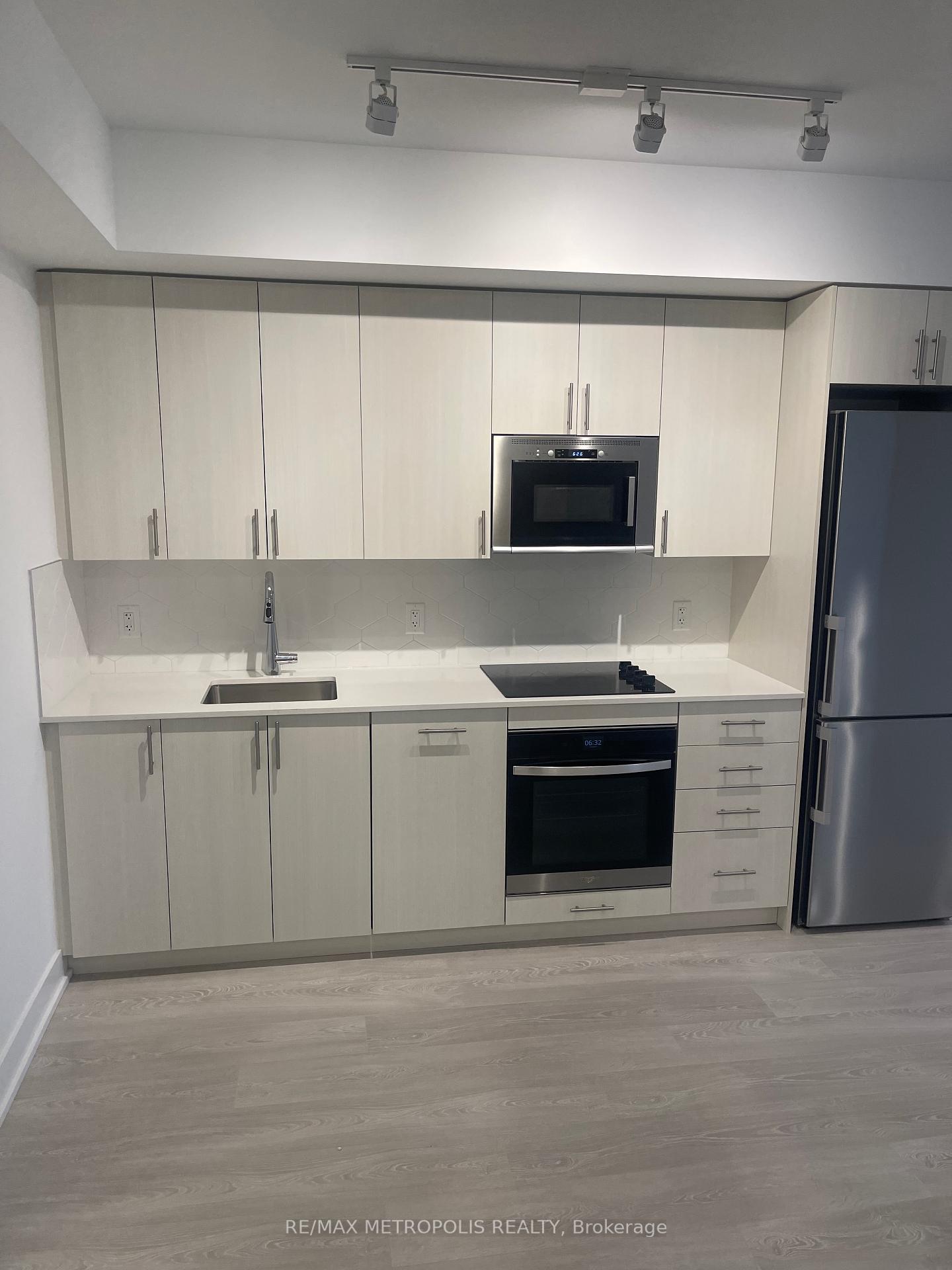 Photo 3 of Unit 413, 2545 Simcoe Street N, Oshawa, Windfields — HOMEH