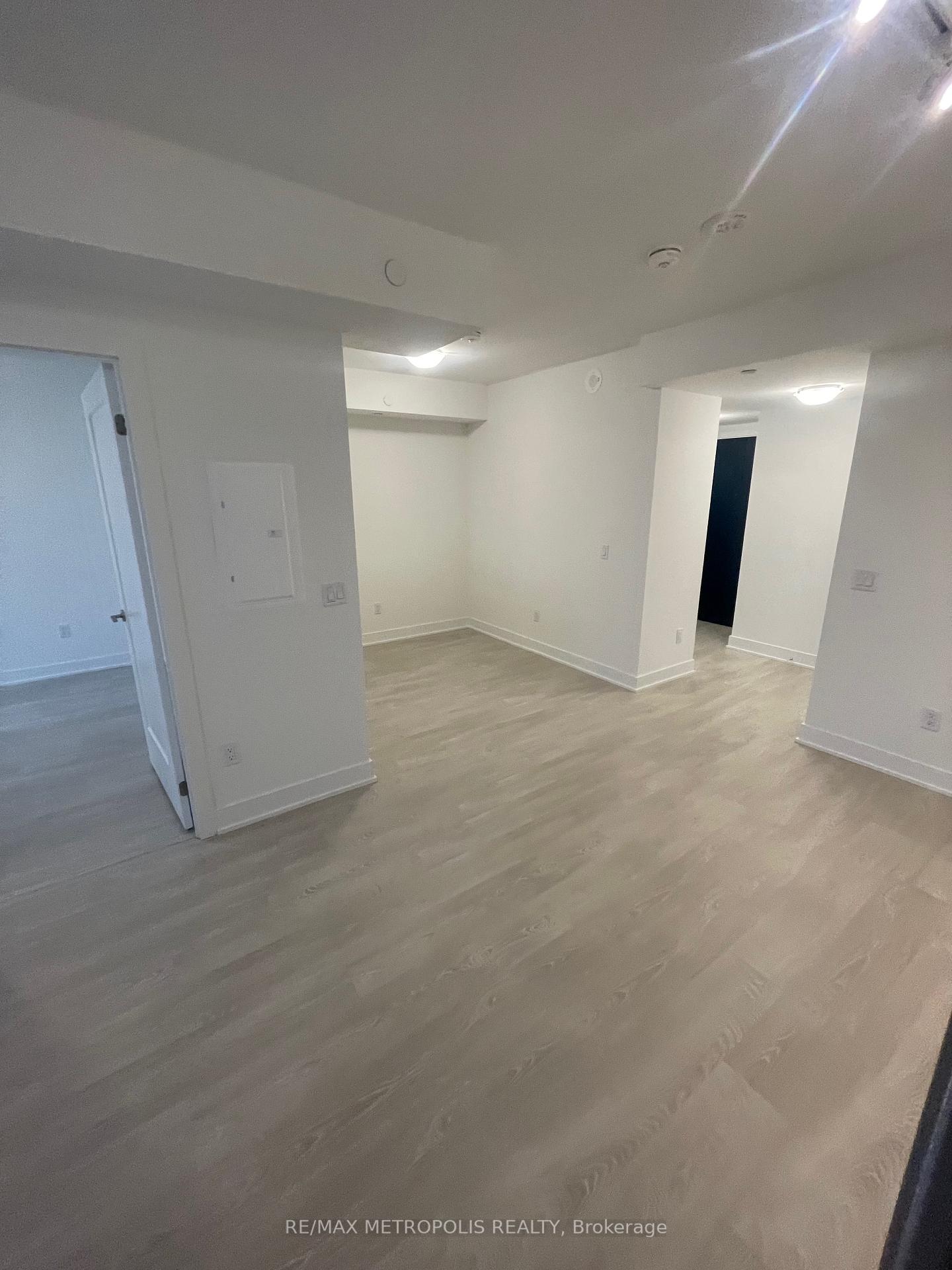 Photo 6 of Unit 413, 2545 Simcoe Street N, Oshawa, Windfields — HOMEH