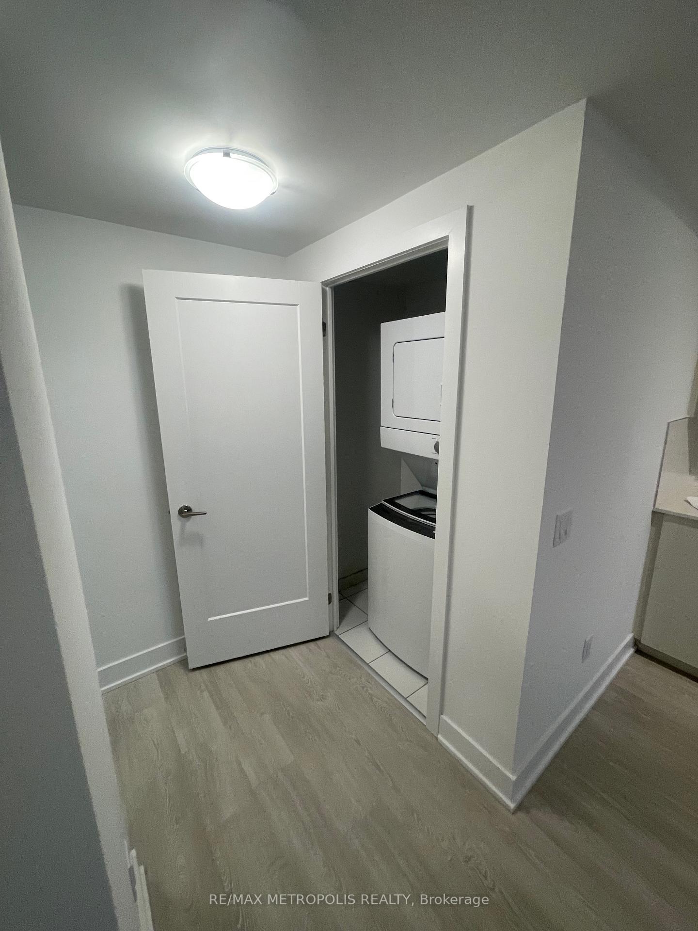 Photo 12 of Unit 413, 2545 Simcoe Street N, Oshawa, Windfields — HOMEH