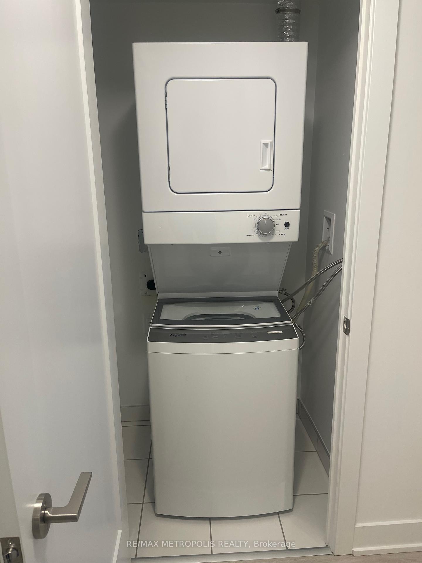 Photo 13 of Unit 413, 2545 Simcoe Street N, Oshawa, Windfields — HOMEH