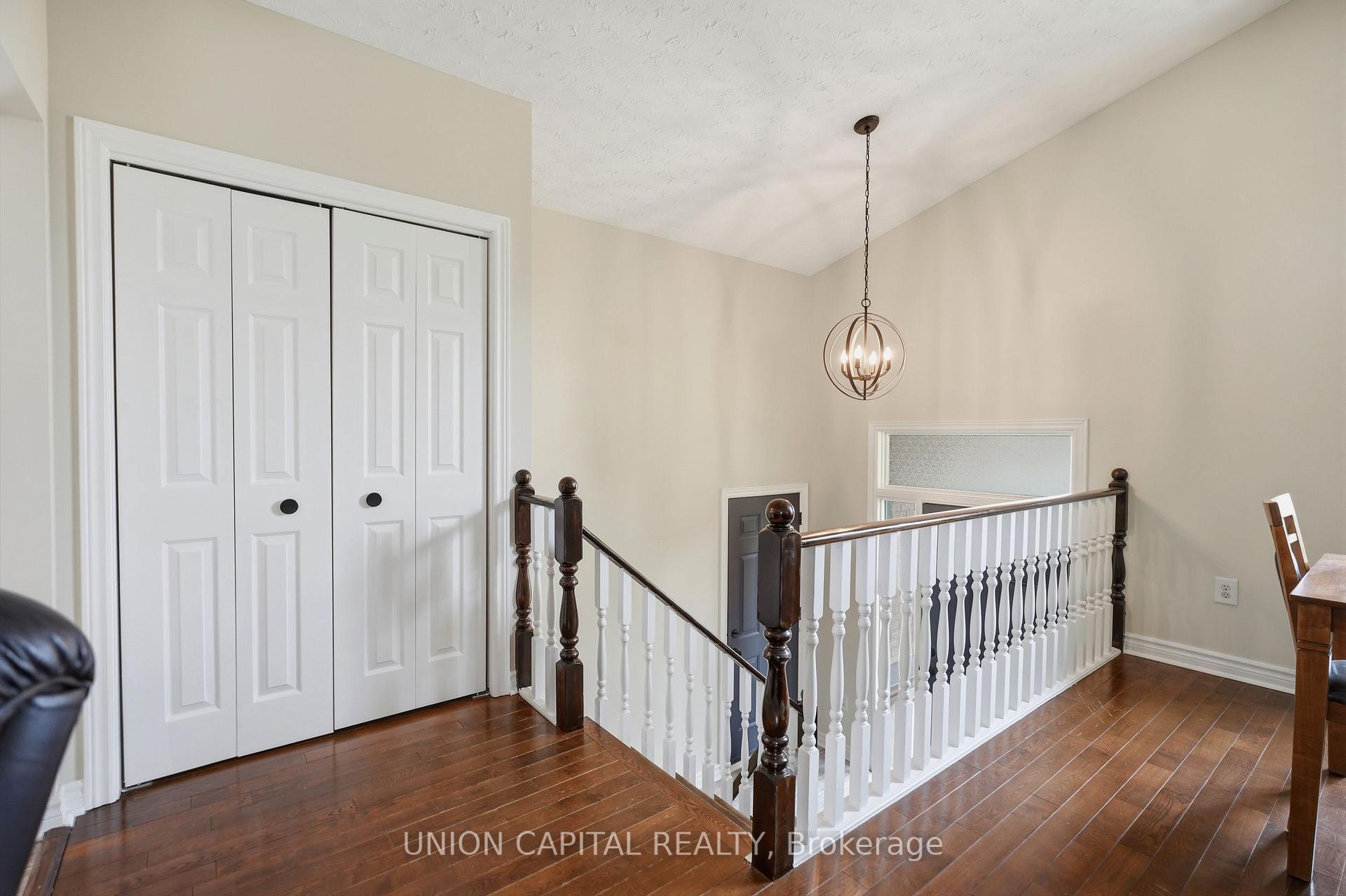 Photo 4 of 6699 Montrose Road, Niagara Falls, West Wood — HOMEH