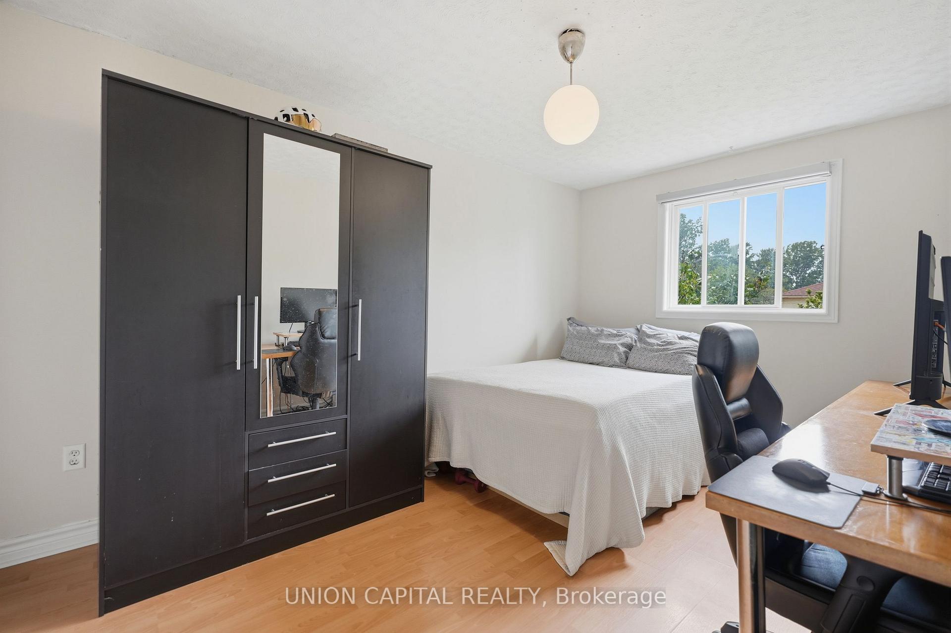 Photo 17 of 6699 Montrose Road, Niagara Falls, West Wood — HOMEH