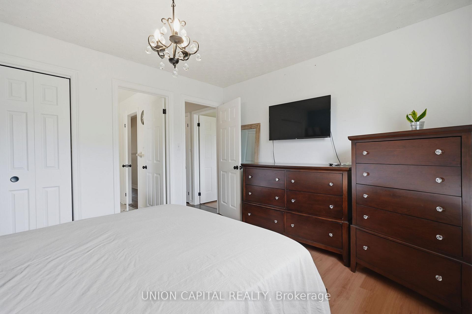 Photo 19 of 6699 Montrose Road, Niagara Falls, West Wood — HOMEH