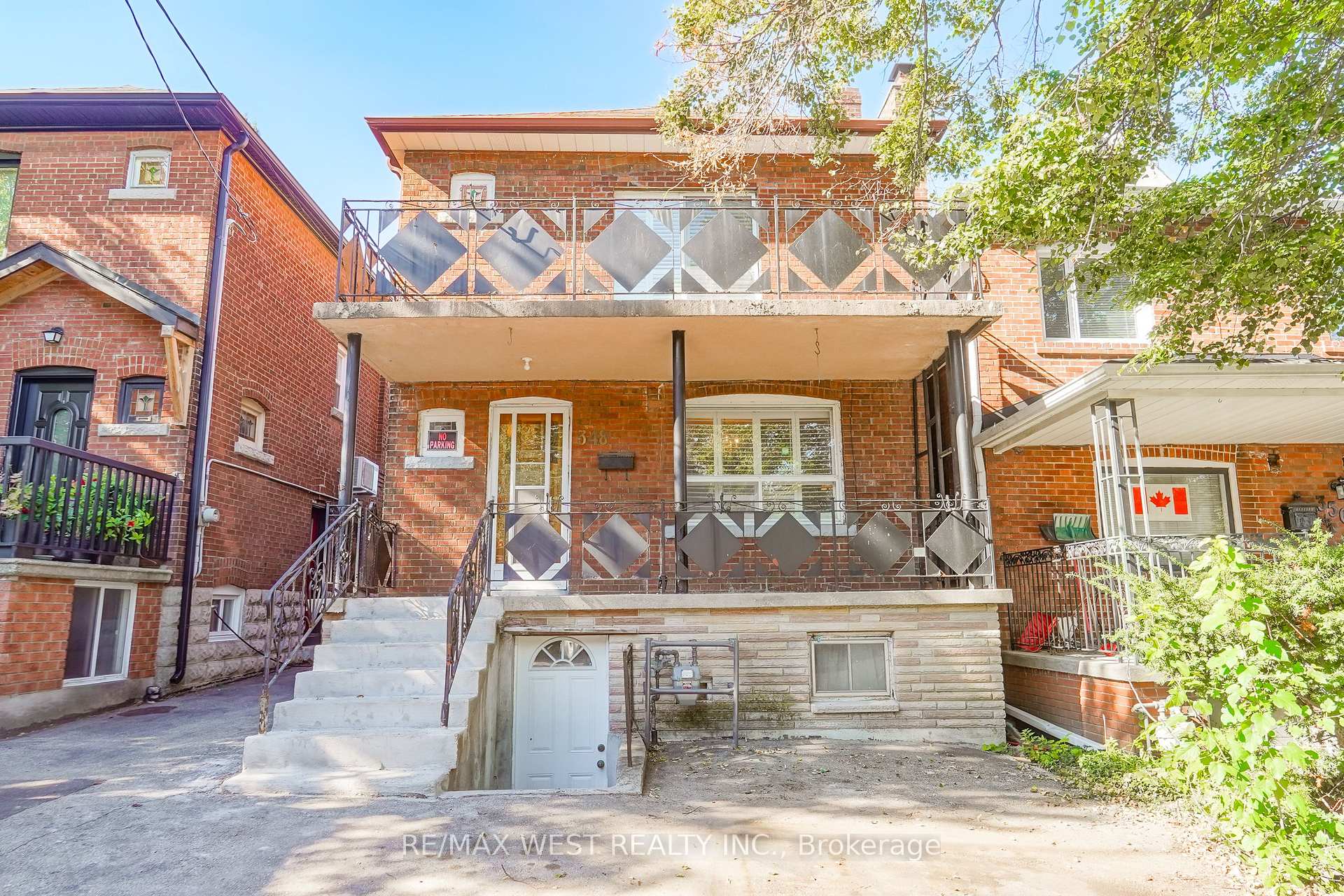 Photo of 348 Glenholme Avenue