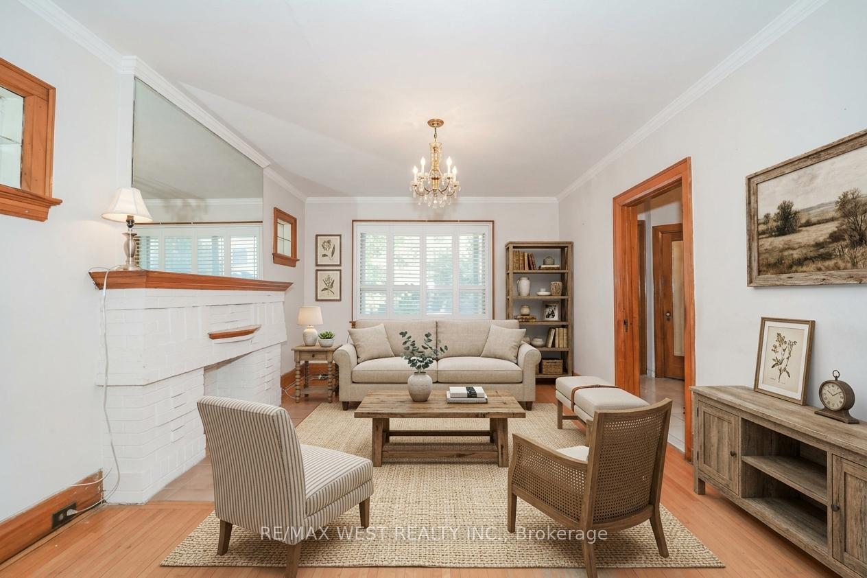 Photo 2 of 348 Glenholme Avenue, Toronto, Oakwood Village — HOMEH