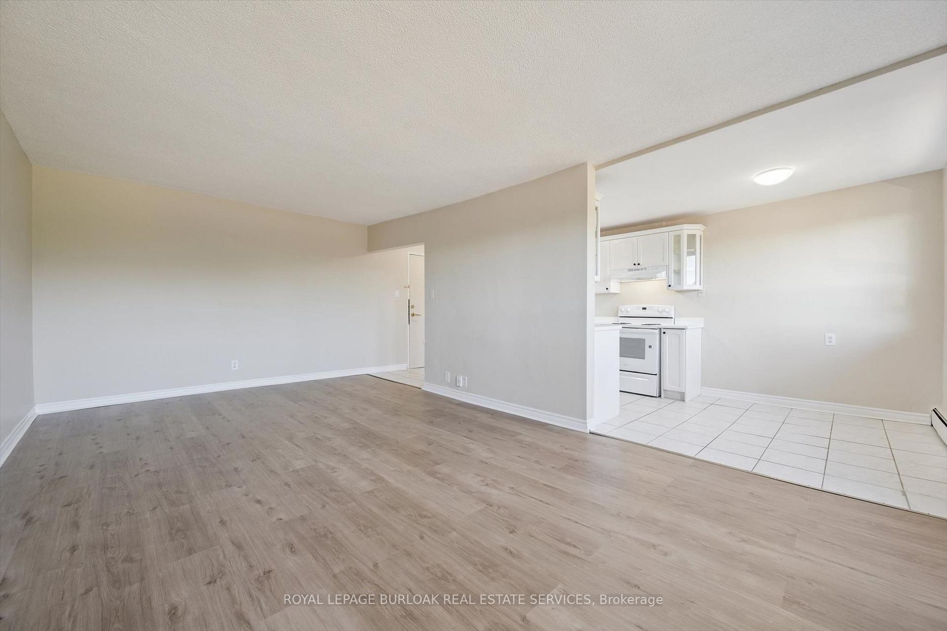 Photo 11 of Unit 405, 2411 New Street, Burlington, Brant — HOMEH