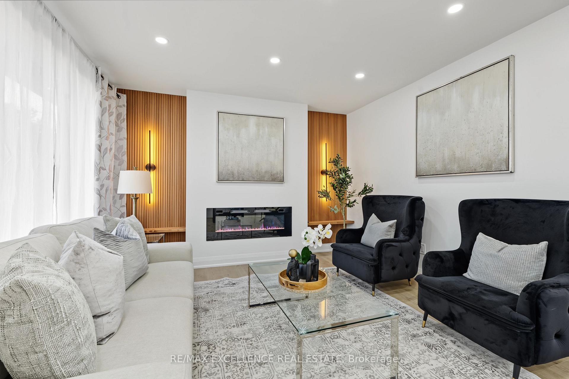 Photo 7 of 98 Wise Crescent, Hamilton, Huntington — HOMEH