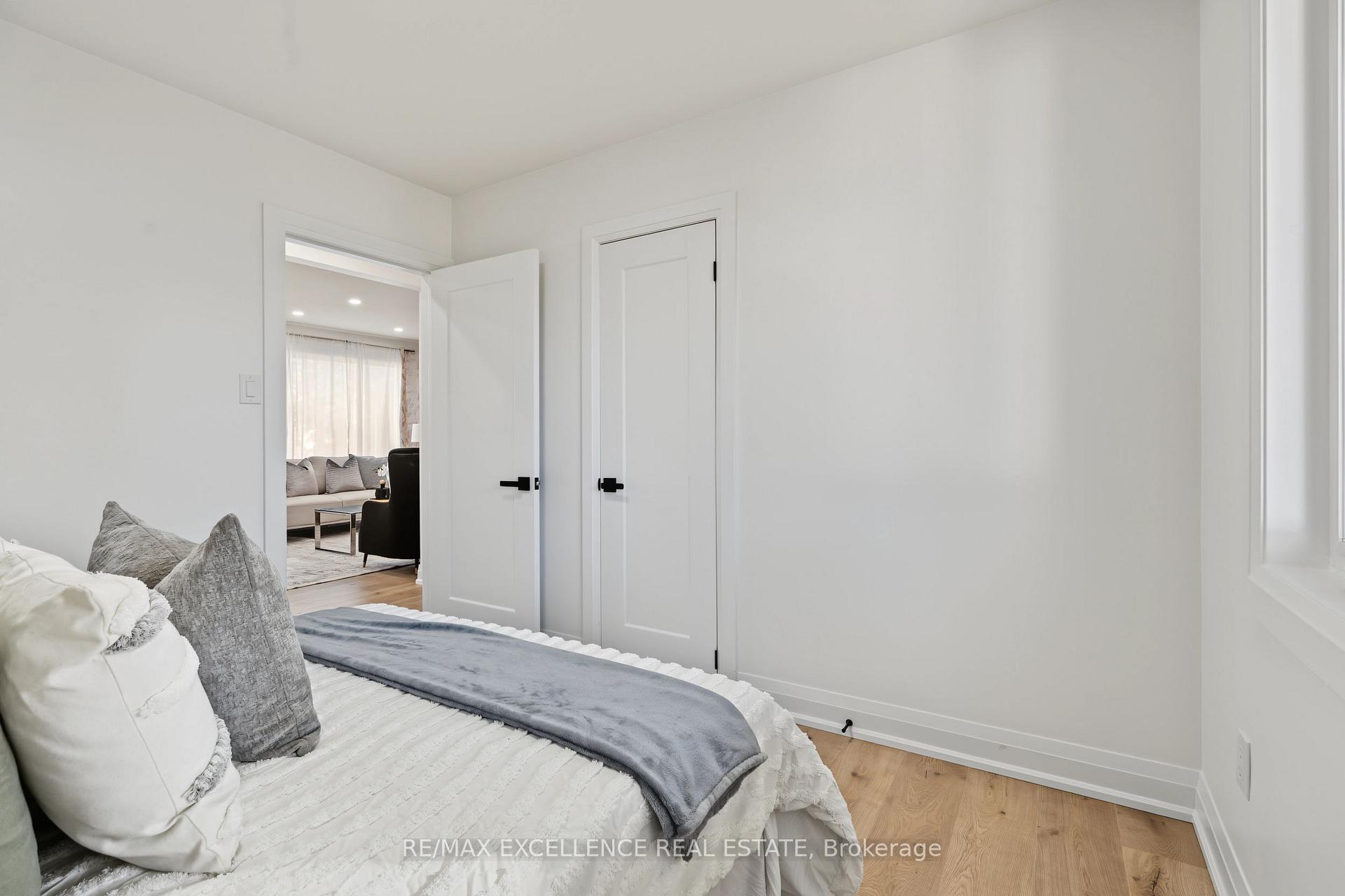 Photo 17 of 98 Wise Crescent, Hamilton, Huntington — HOMEH