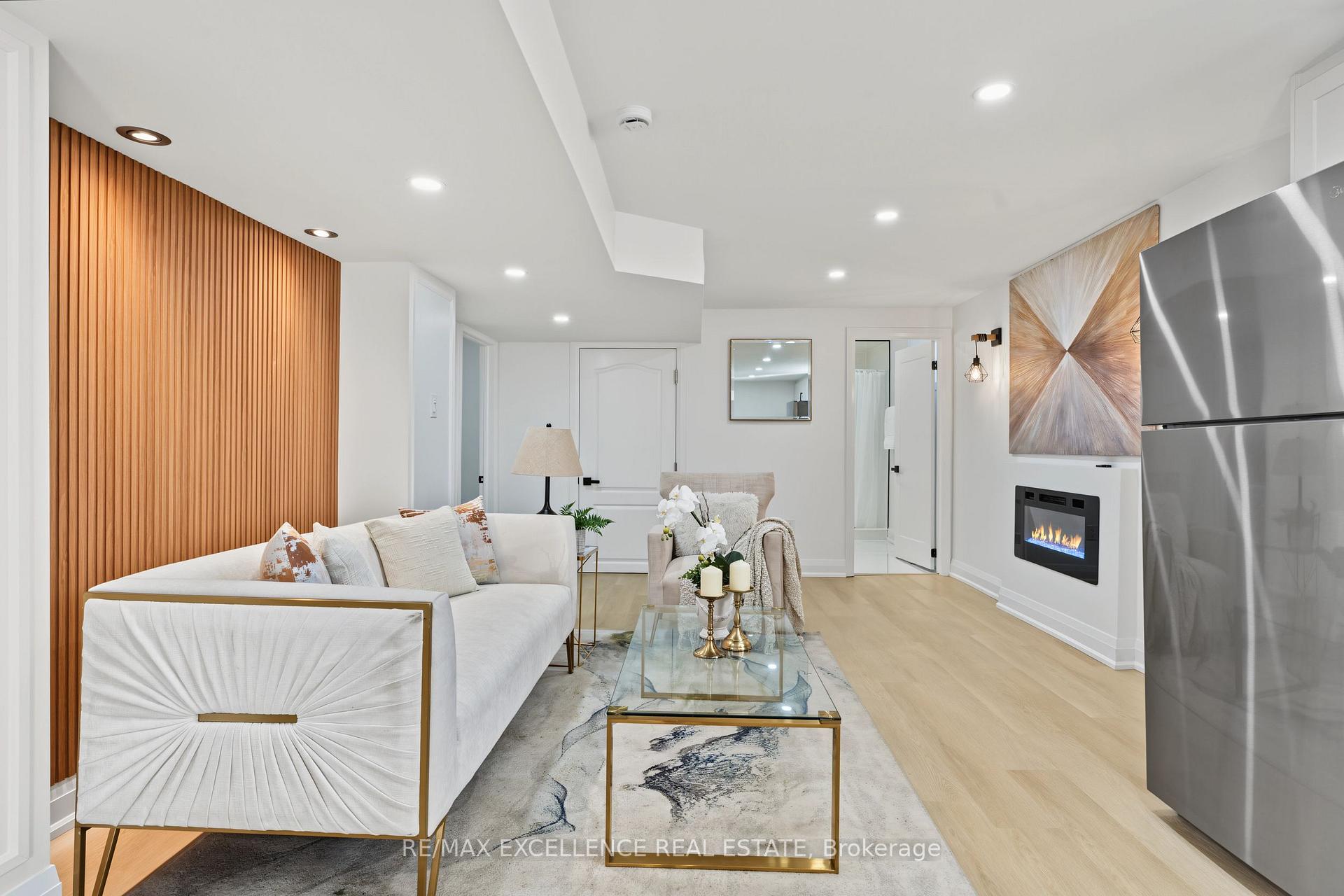 Photo 24 of 98 Wise Crescent, Hamilton, Huntington — HOMEH