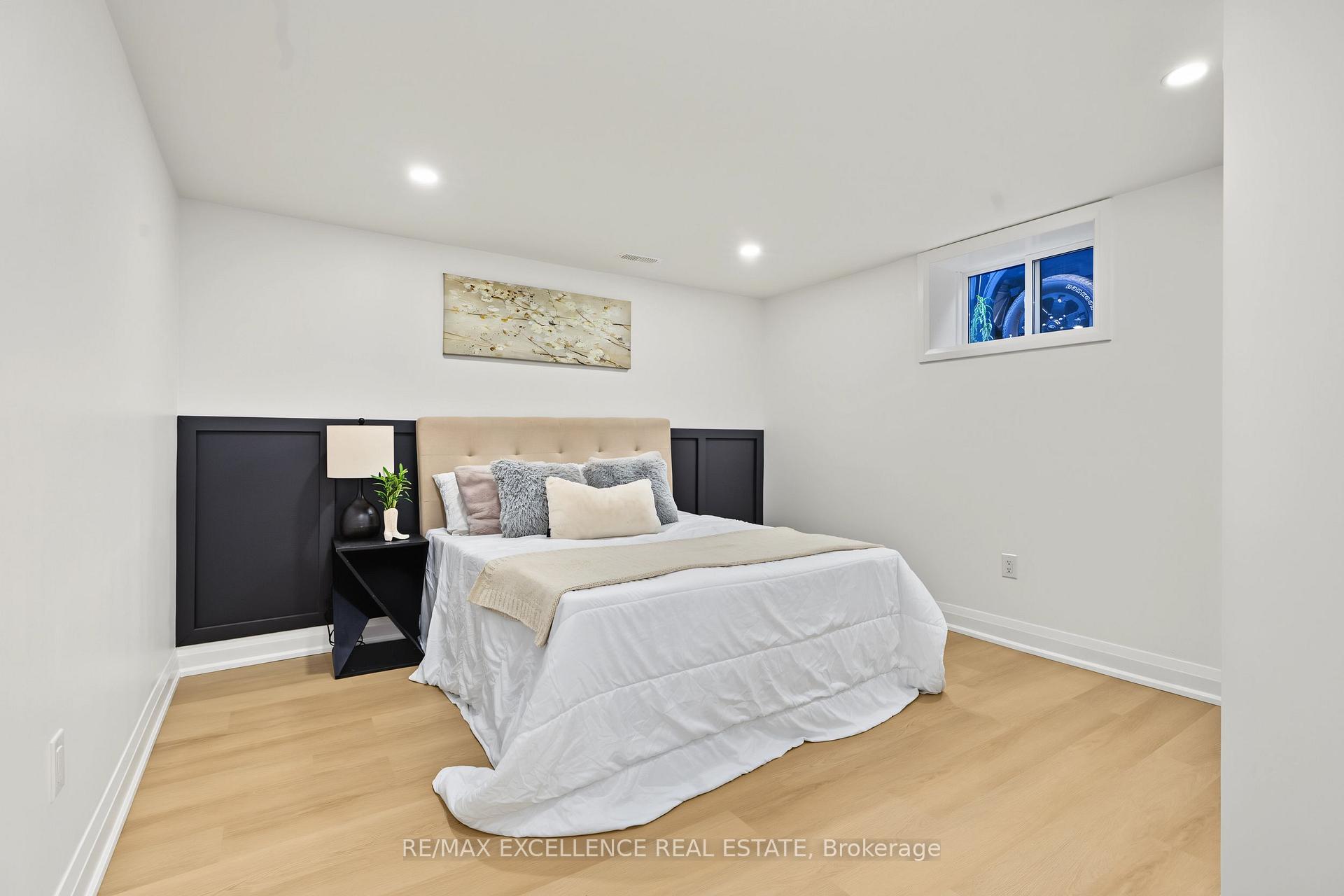 Photo 28 of 98 Wise Crescent, Hamilton, Huntington — HOMEH