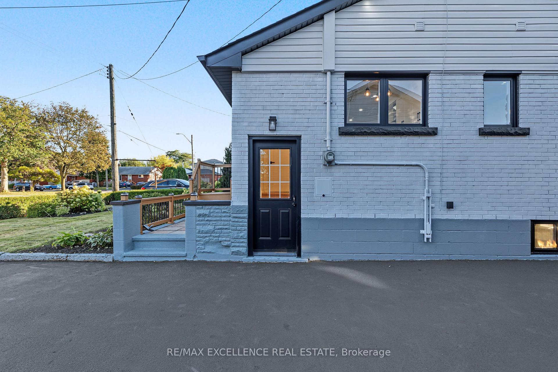 Photo 30 of 98 Wise Crescent, Hamilton, Huntington — HOMEH