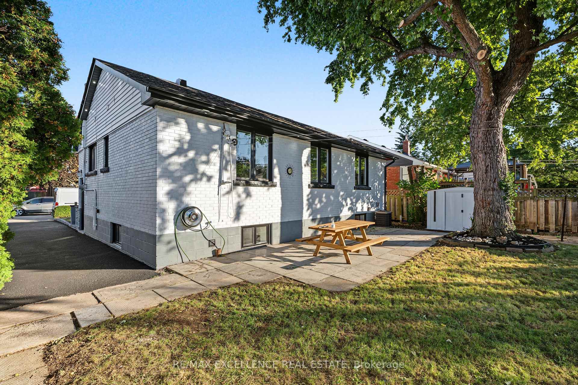Photo 32 of 98 Wise Crescent, Hamilton, Huntington — HOMEH