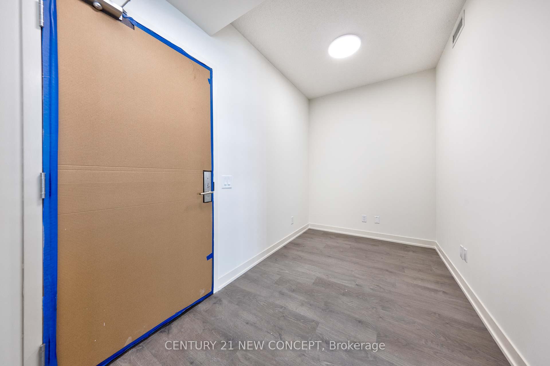 Photo 3 of Unit 705, 4955 Yonge Street E, North York, Newtonbrook East — HOMEH