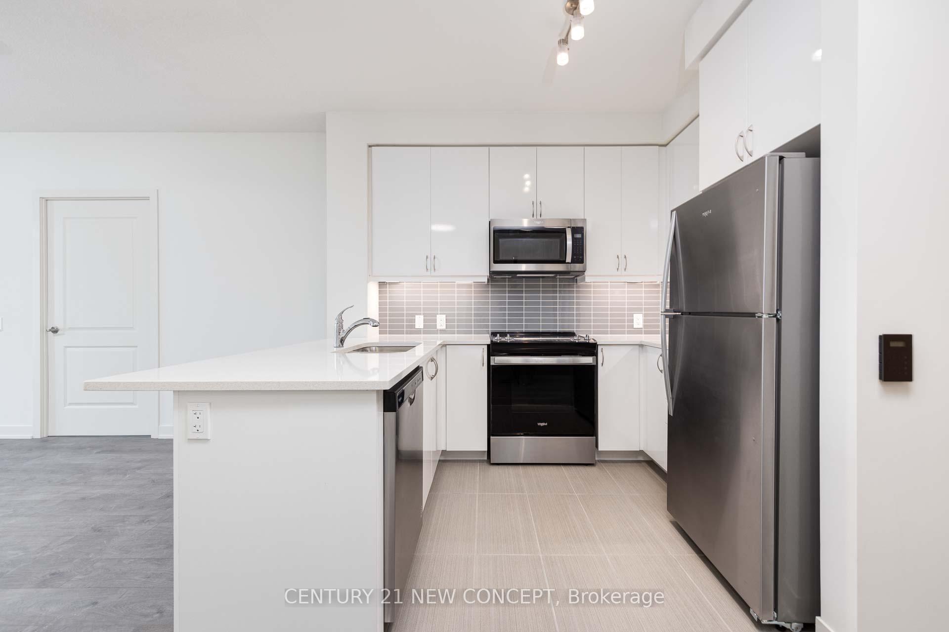 Photo 7 of Unit 705, 4955 Yonge Street E, North York, Newtonbrook East — HOMEH