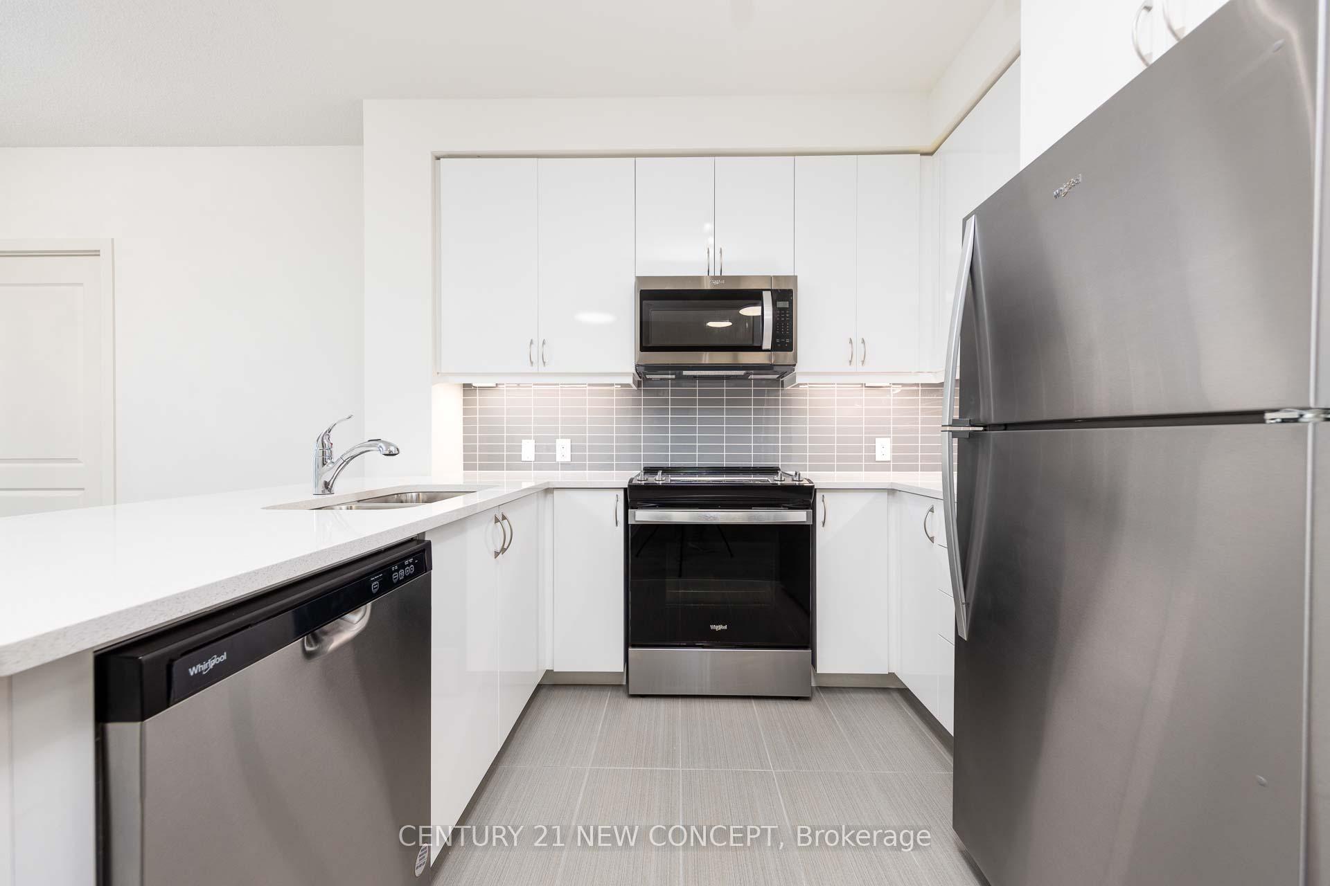 Photo 8 of Unit 705, 4955 Yonge Street E, North York, Newtonbrook East — HOMEH