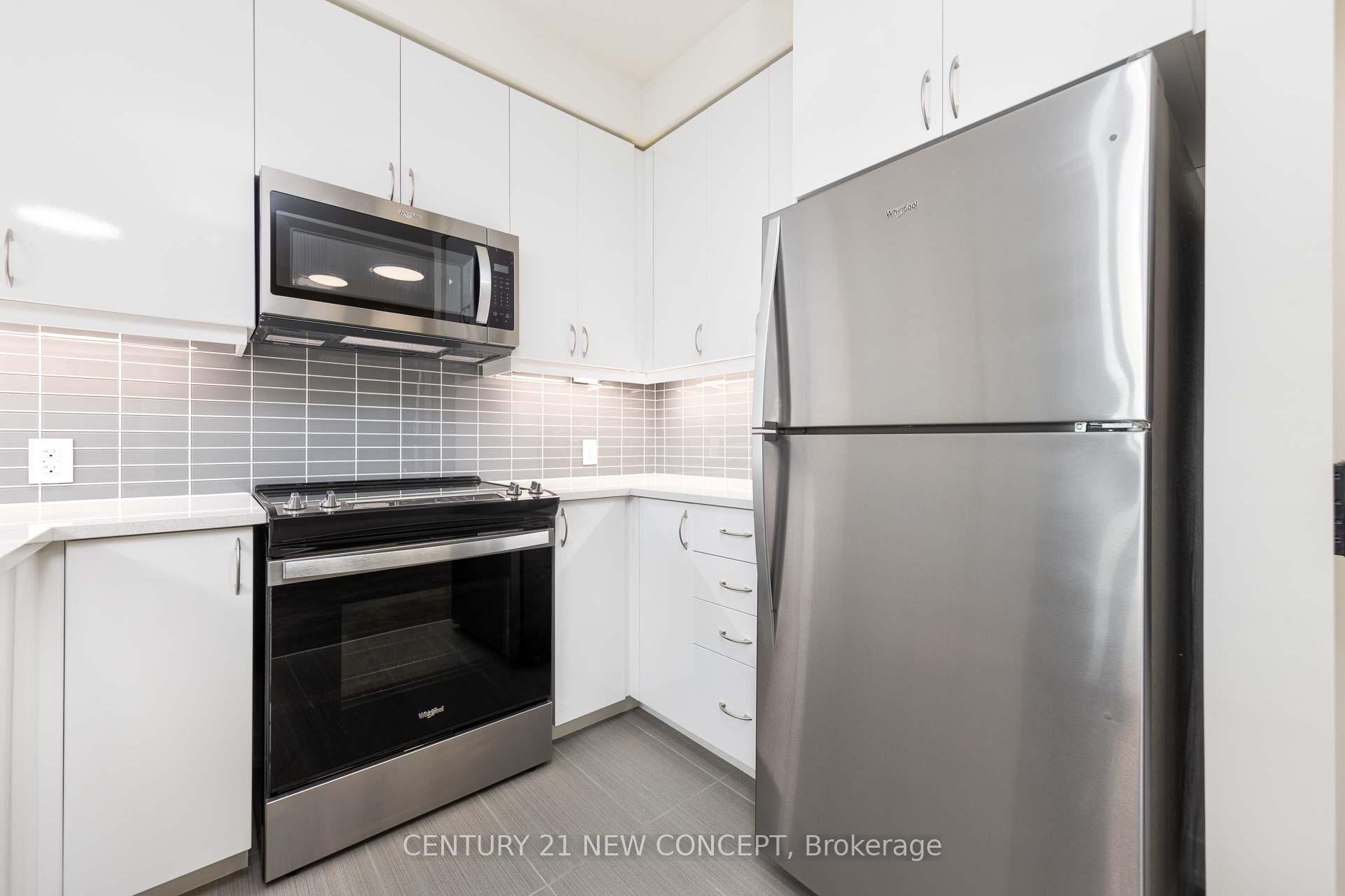 Photo 9 of Unit 705, 4955 Yonge Street E, North York, Newtonbrook East — HOMEH