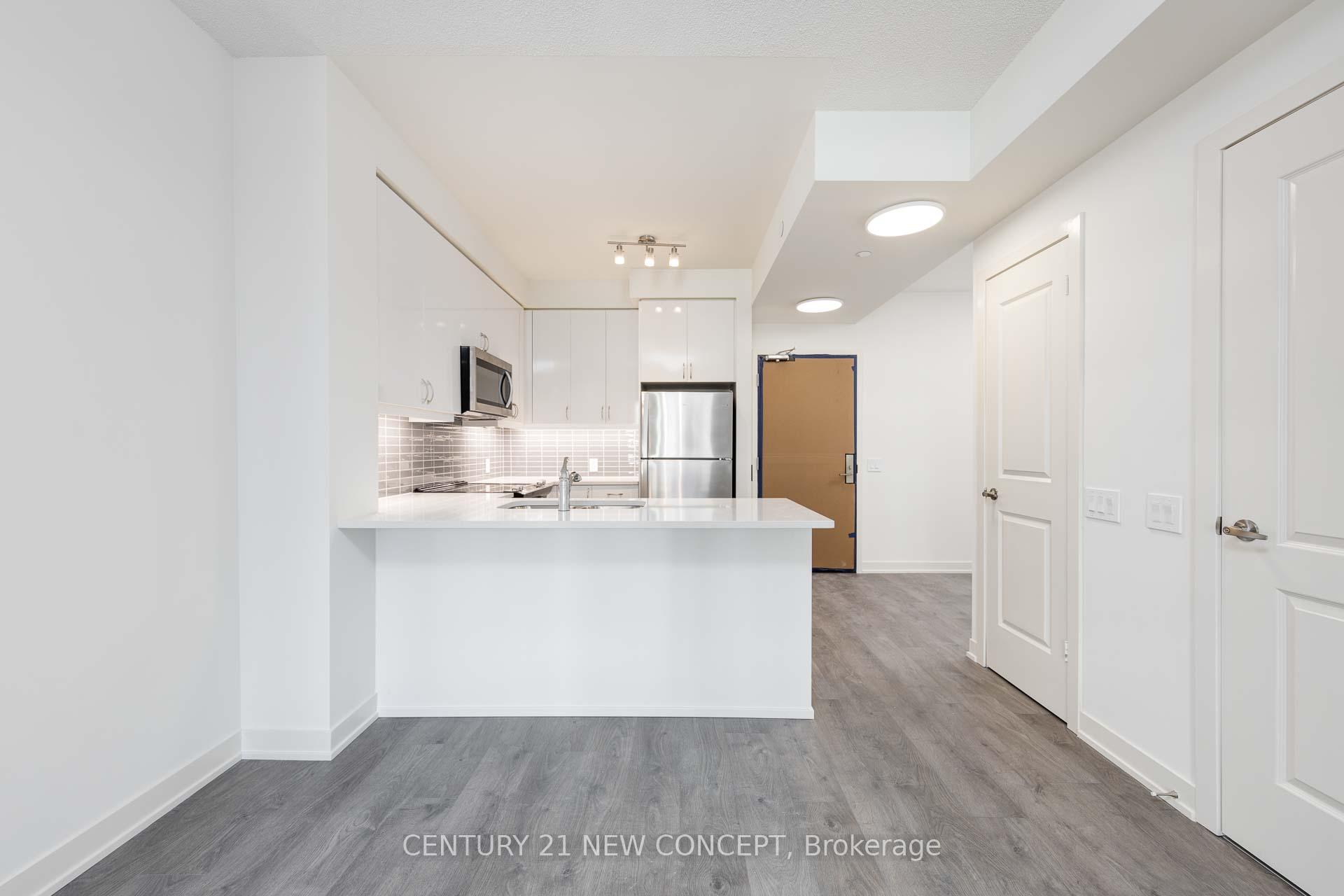Photo 13 of Unit 705, 4955 Yonge Street E, North York, Newtonbrook East — HOMEH