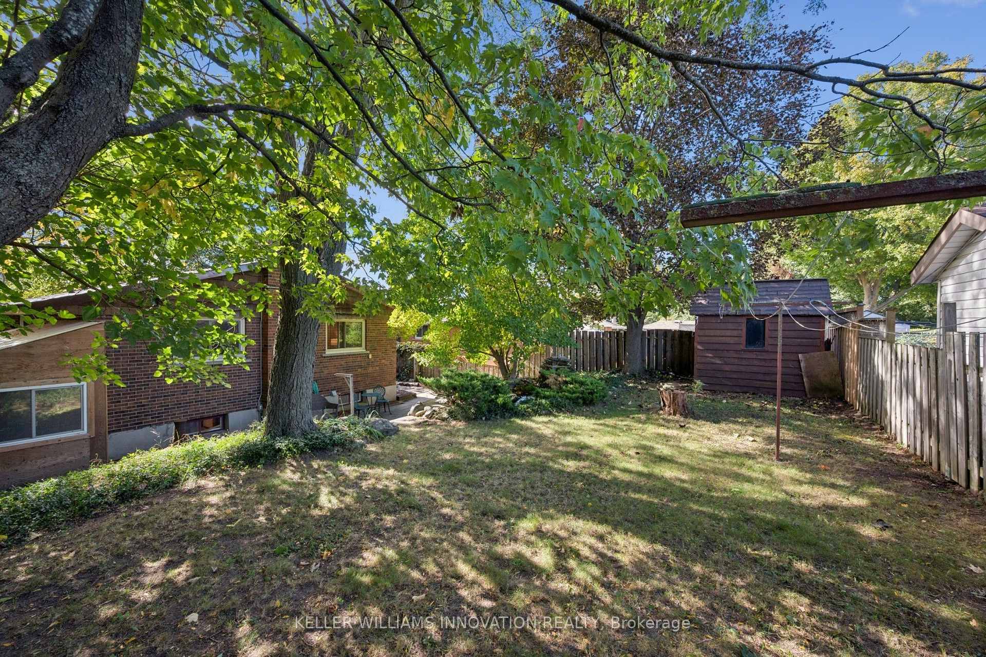 Photo 37 of 128 Briar Knoll Drive, Kitchener, Country Hills West — HOMEH