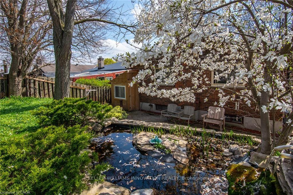 Photo 40 of 128 Briar Knoll Drive, Kitchener, Country Hills West — HOMEH