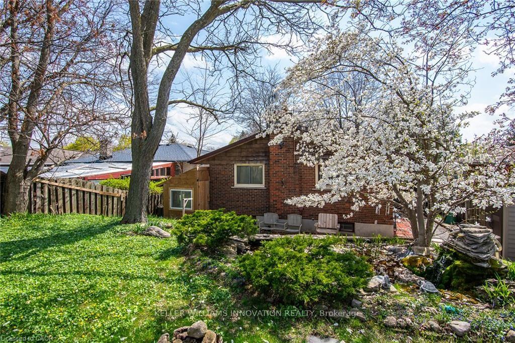Photo 41 of 128 Briar Knoll Drive, Kitchener, Country Hills West — HOMEH