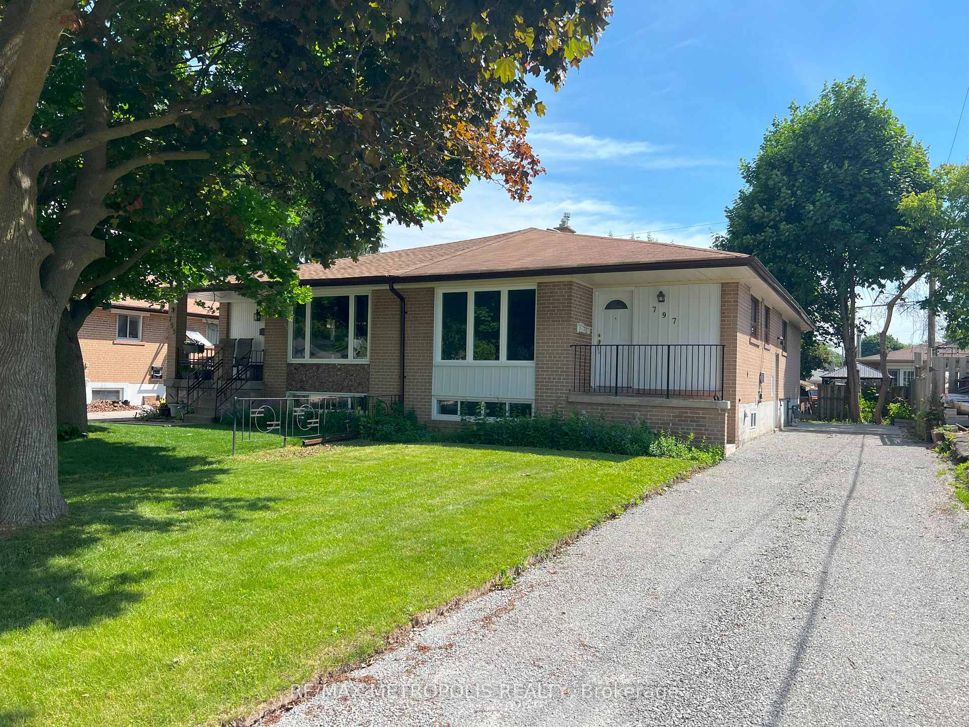 Photo of Unit MAIN, 797 Zator Avenue