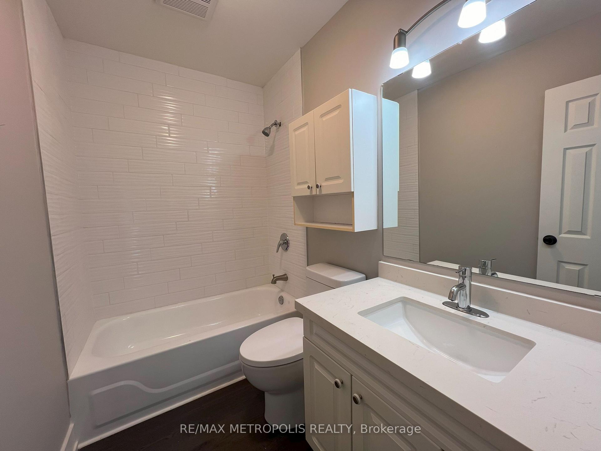 Photo 5 of Unit MAIN, 797 Zator Avenue, Pickering, Bay Ridges — HOMEH