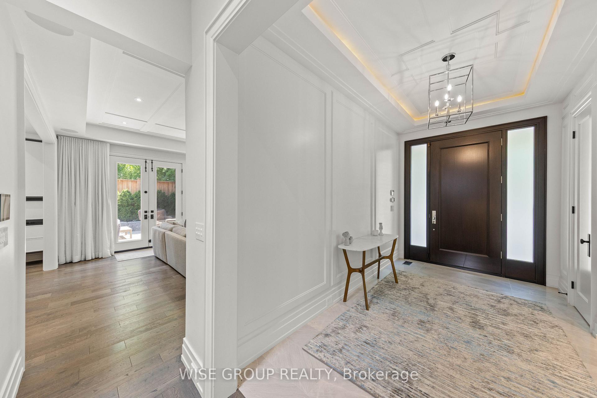 Photo 3 of 50 Sheldrake Boulevard, Toronto, Mount Pleasant East — HOMEH