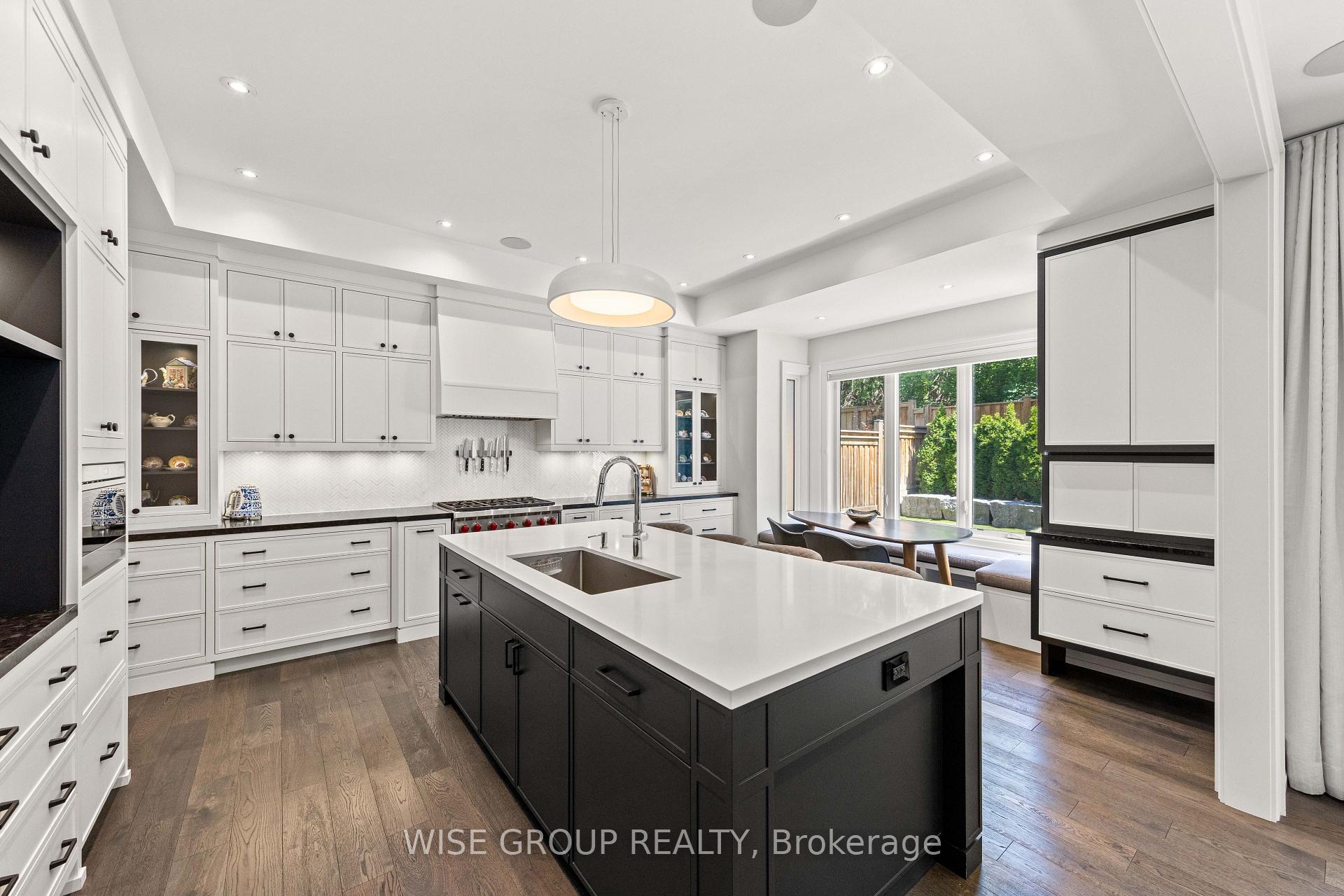 Photo 13 of 50 Sheldrake Boulevard, Toronto, Mount Pleasant East — HOMEH