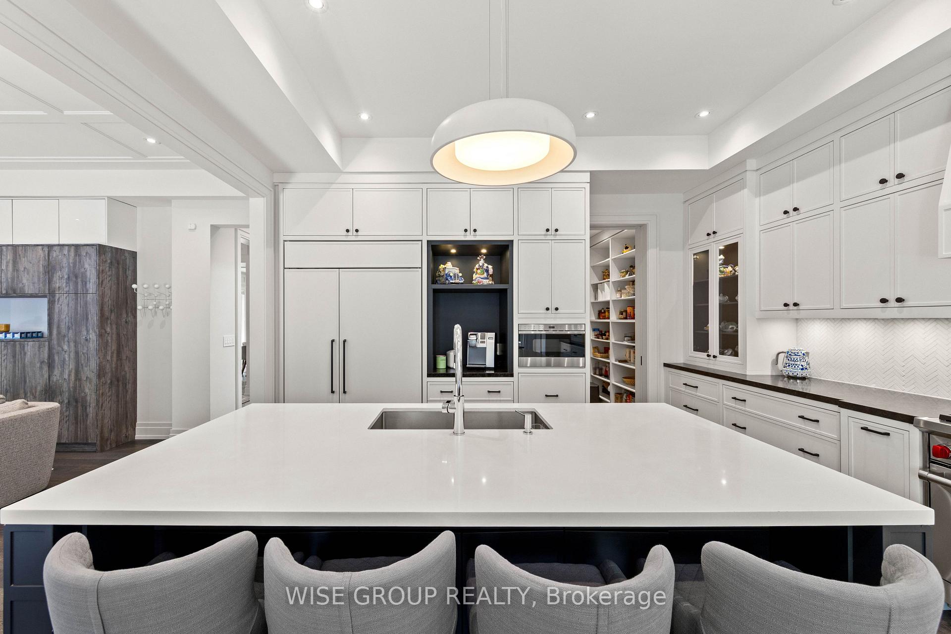 Photo 16 of 50 Sheldrake Boulevard, Toronto, Mount Pleasant East — HOMEH