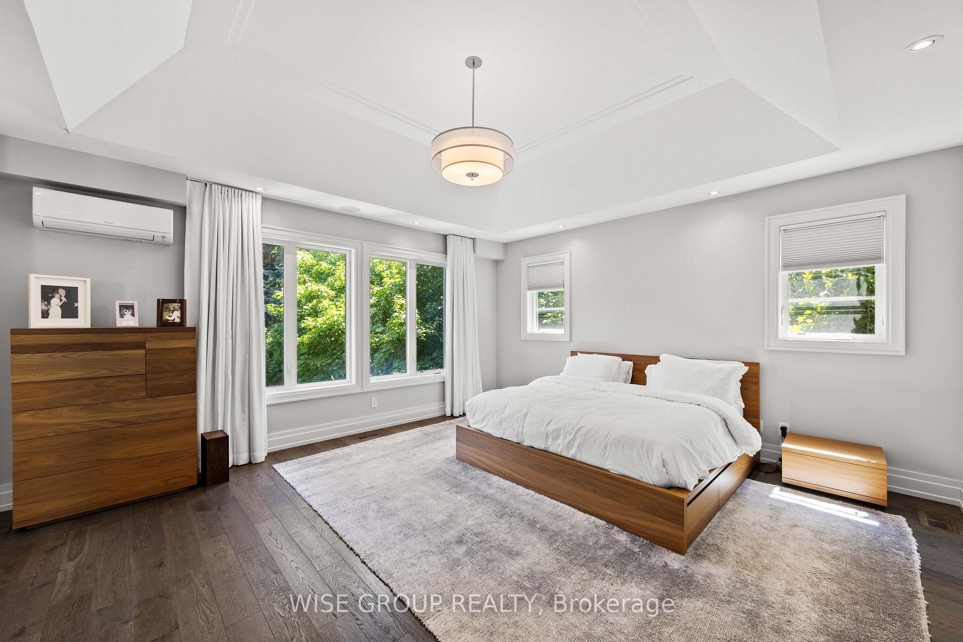 Photo 22 of 50 Sheldrake Boulevard, Toronto, Mount Pleasant East — HOMEH