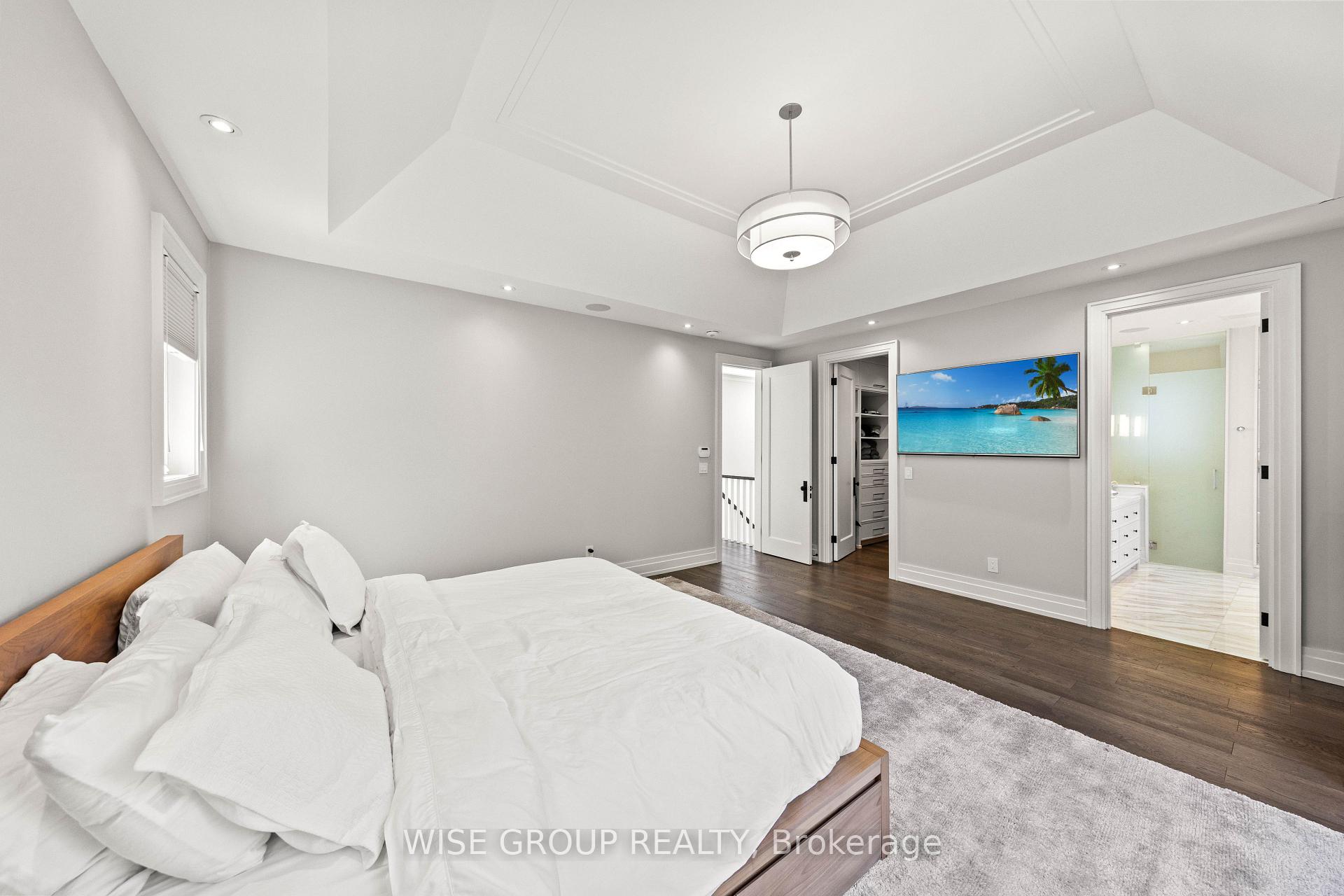 Photo 23 of 50 Sheldrake Boulevard, Toronto, Mount Pleasant East — HOMEH