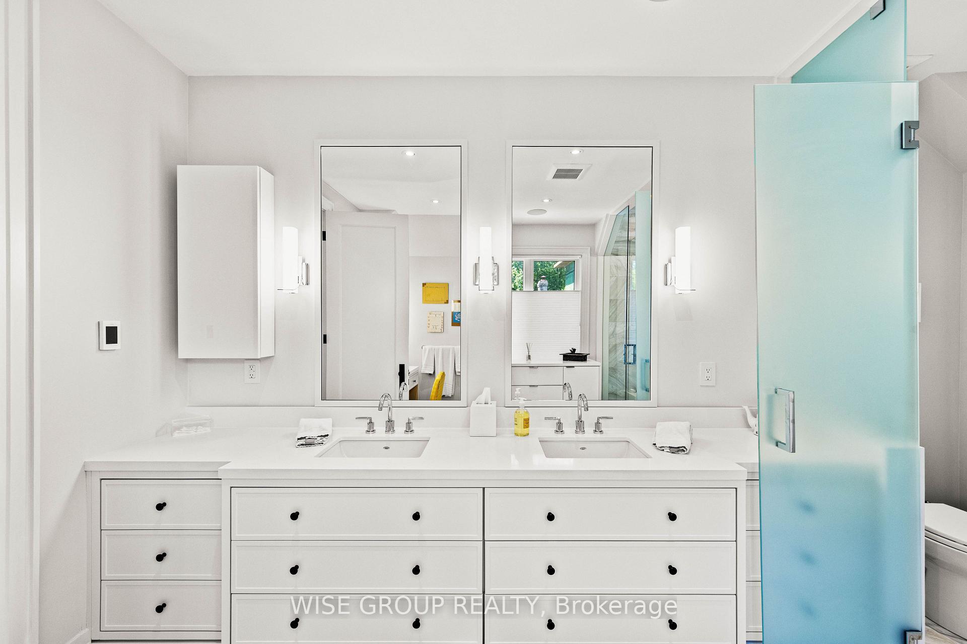 Photo 27 of 50 Sheldrake Boulevard, Toronto, Mount Pleasant East — HOMEH