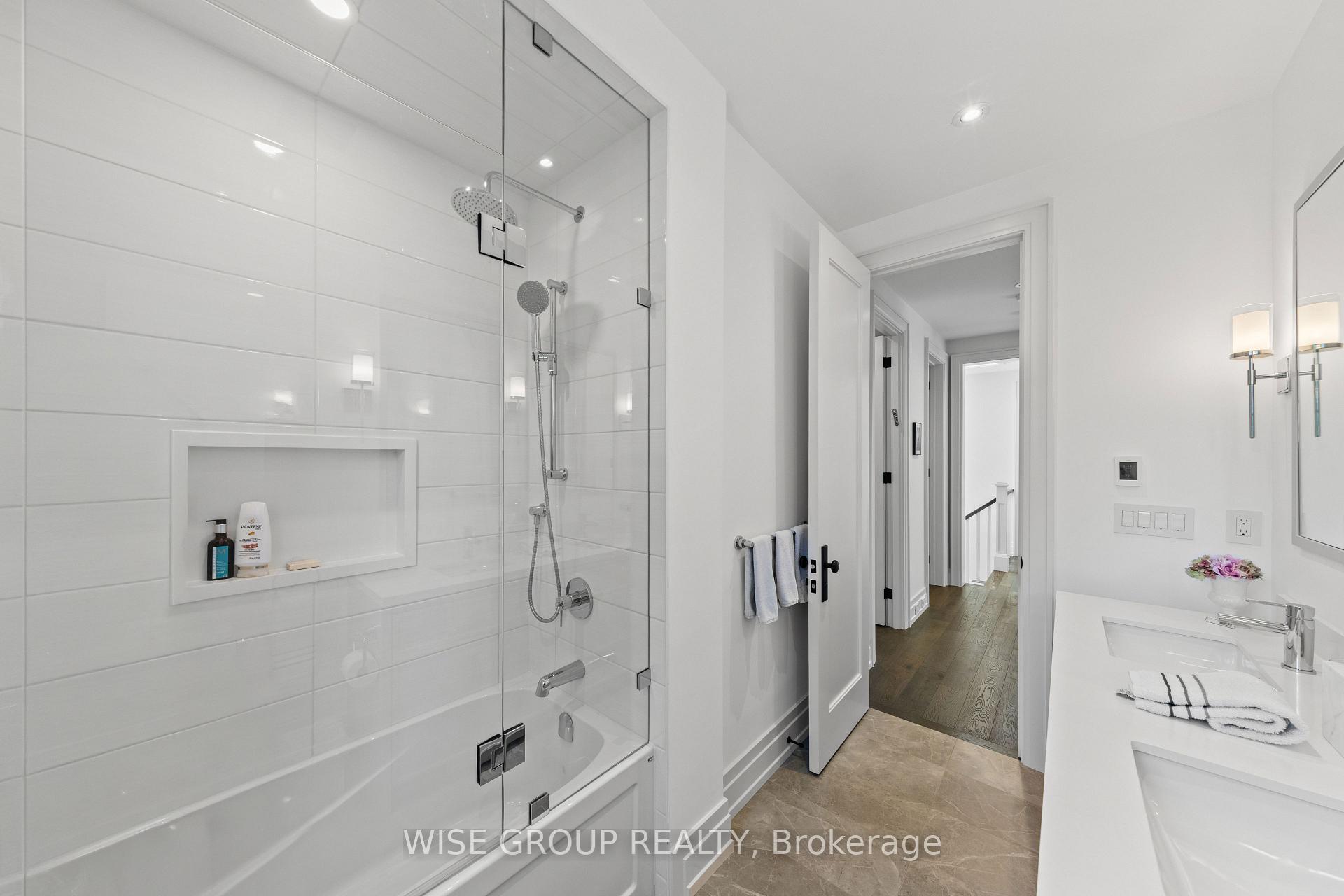 Photo 35 of 50 Sheldrake Boulevard, Toronto, Mount Pleasant East — HOMEH