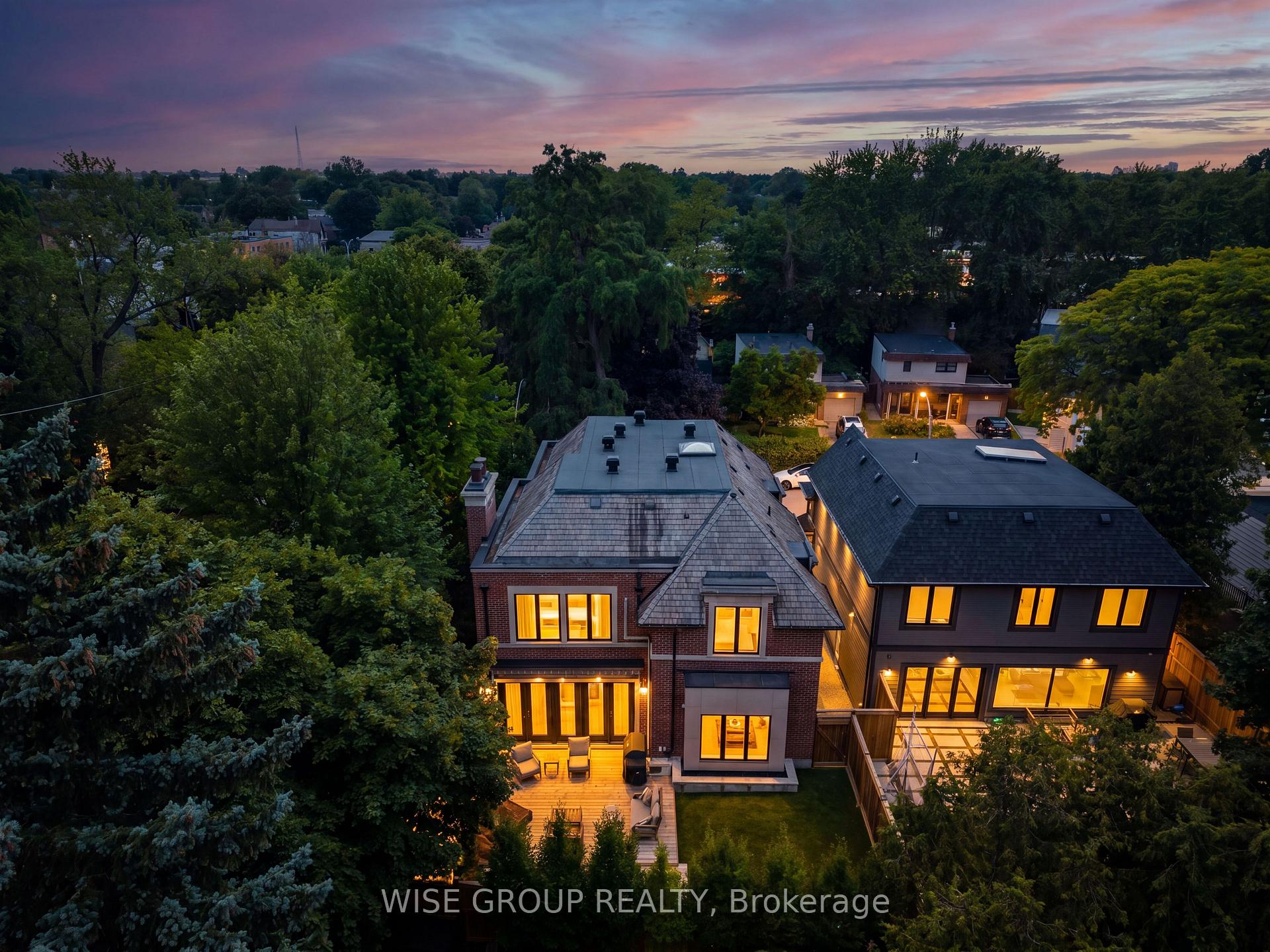 Photo 51 of 50 Sheldrake Boulevard, Toronto, Mount Pleasant East — HOMEH