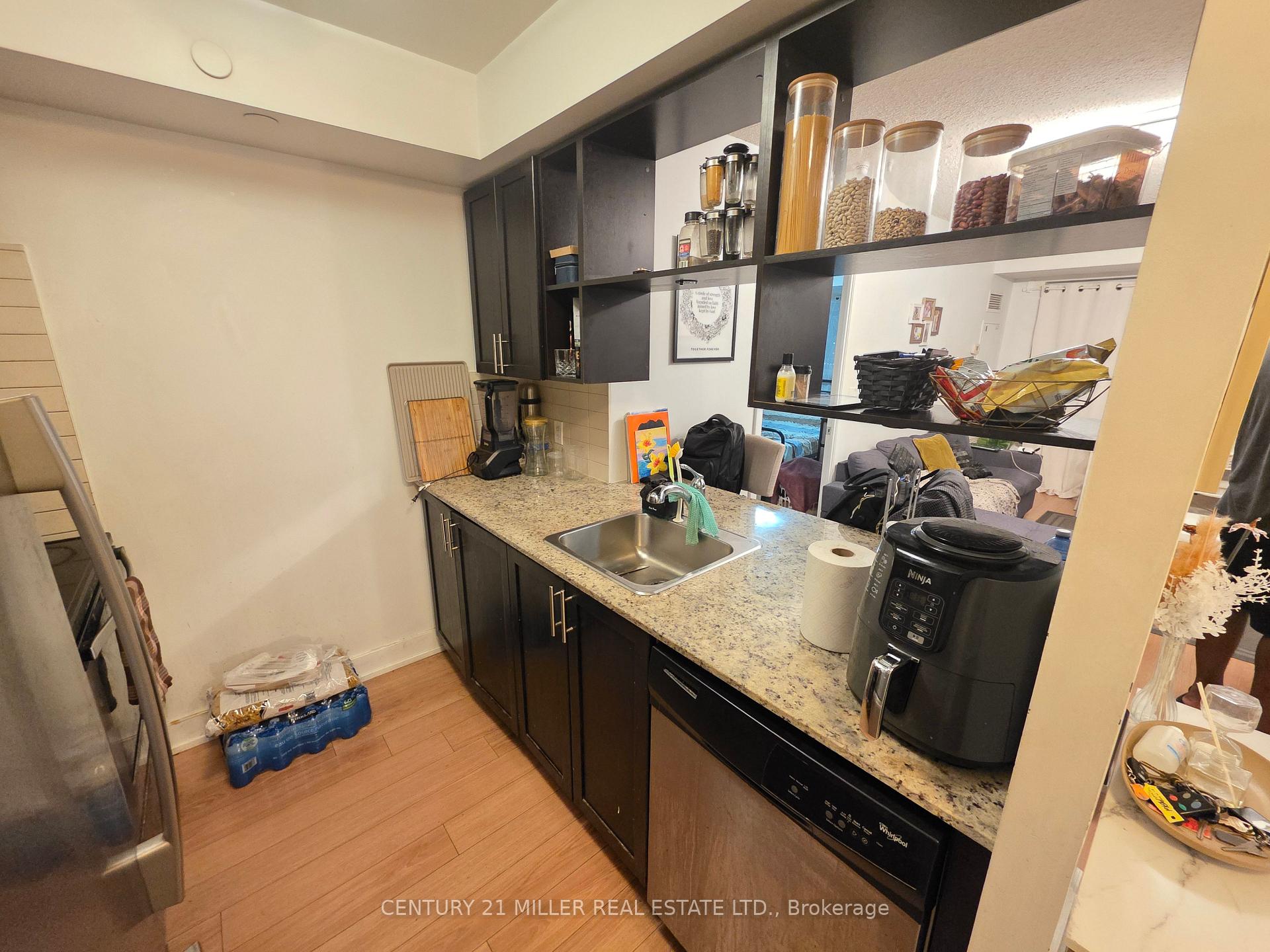 Photo 5 of Unit 506, 6 Eva Road, Etobicoke, Etobicoke West Mall — HOMEH
